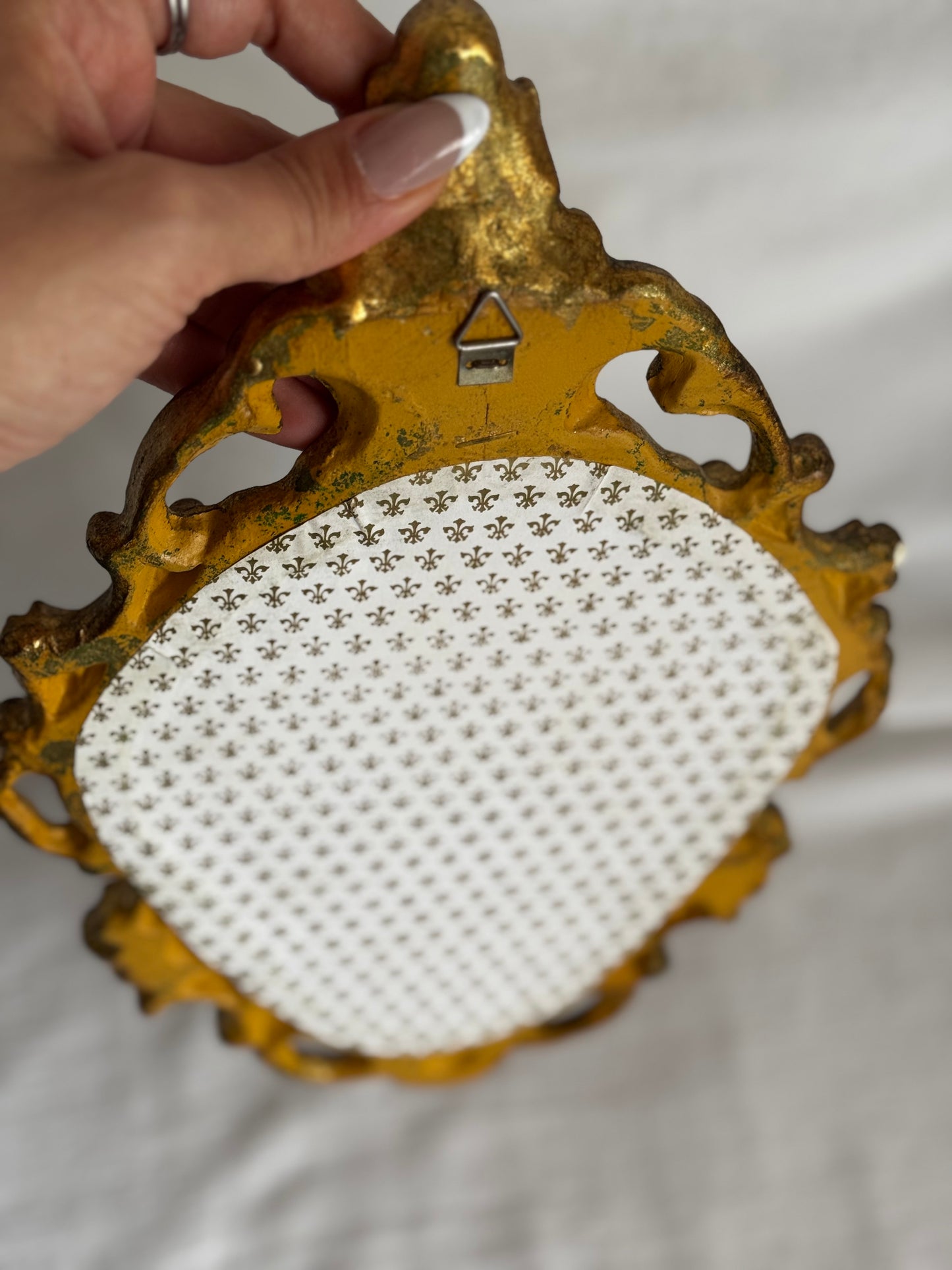 VINTAGE ITALIAN FLORENTINE GILTWOOD SMALL MIRROR