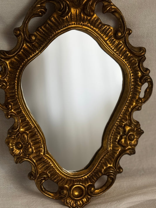 VINTAGE ITALIAN FLORENTINE GILTWOOD SMALL MIRROR