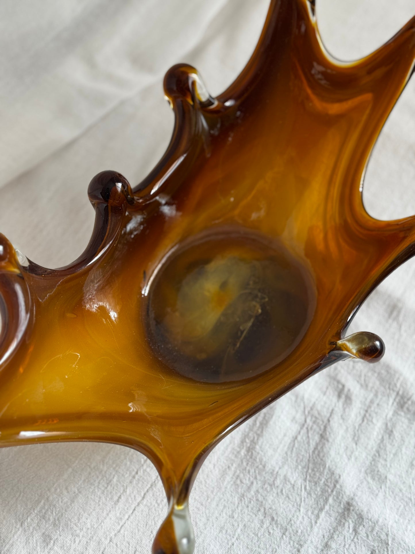VINTAGE GLASS SPLASH AMBER BOWL
