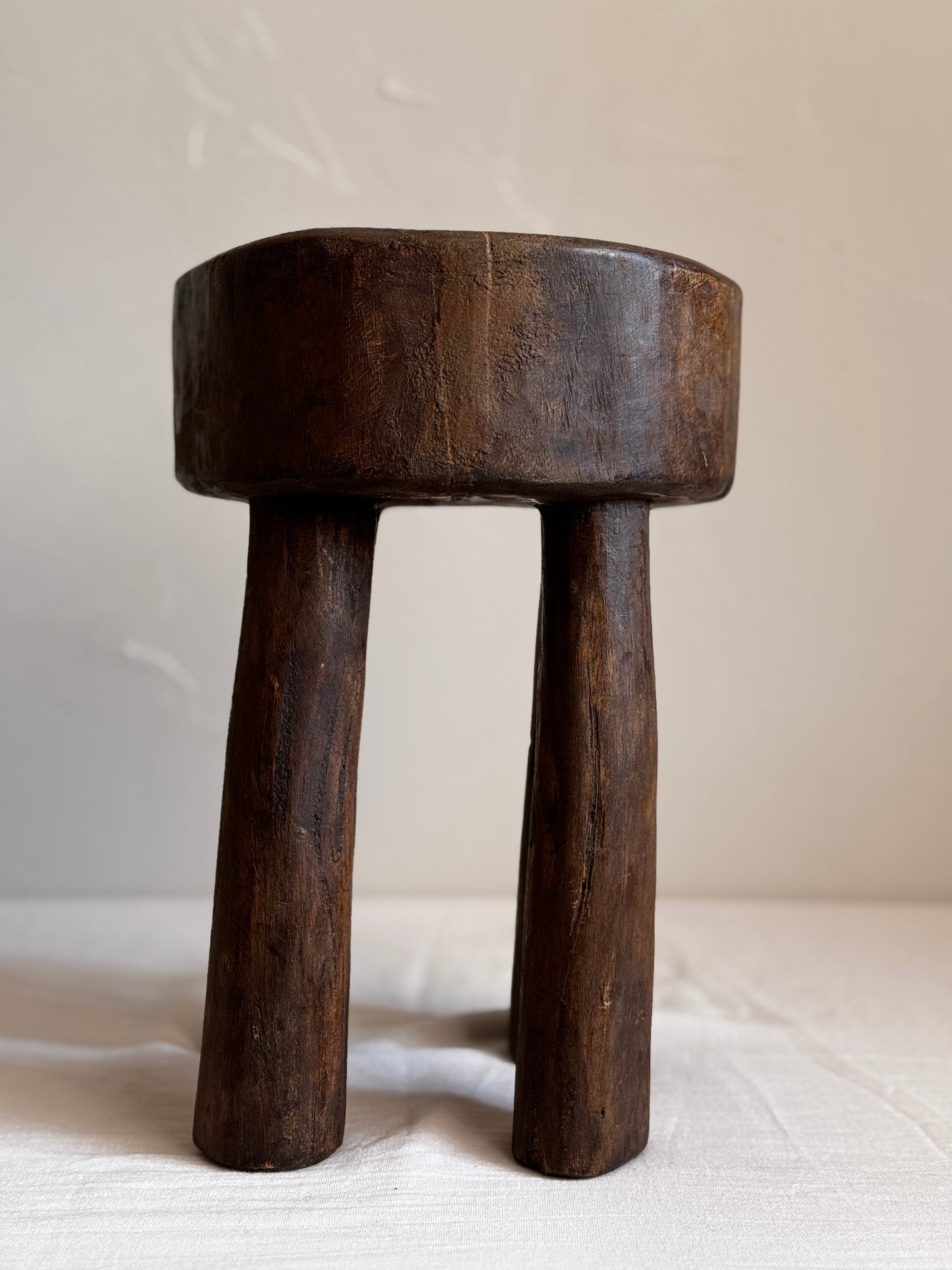 ROUND AFRICAN SENUFO STOOL No2