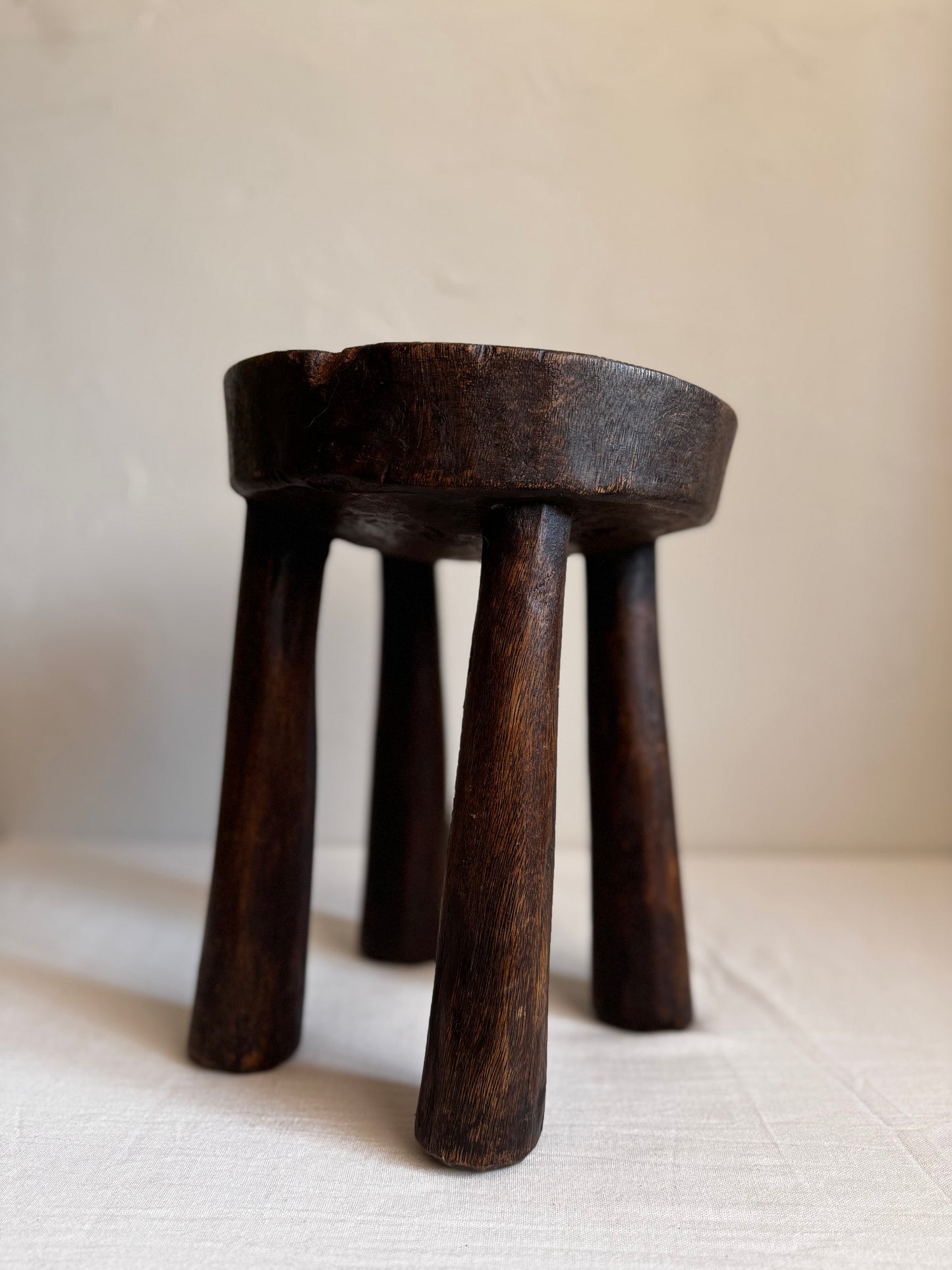 ROUND AFRICAN SENUFO STOOL No1
