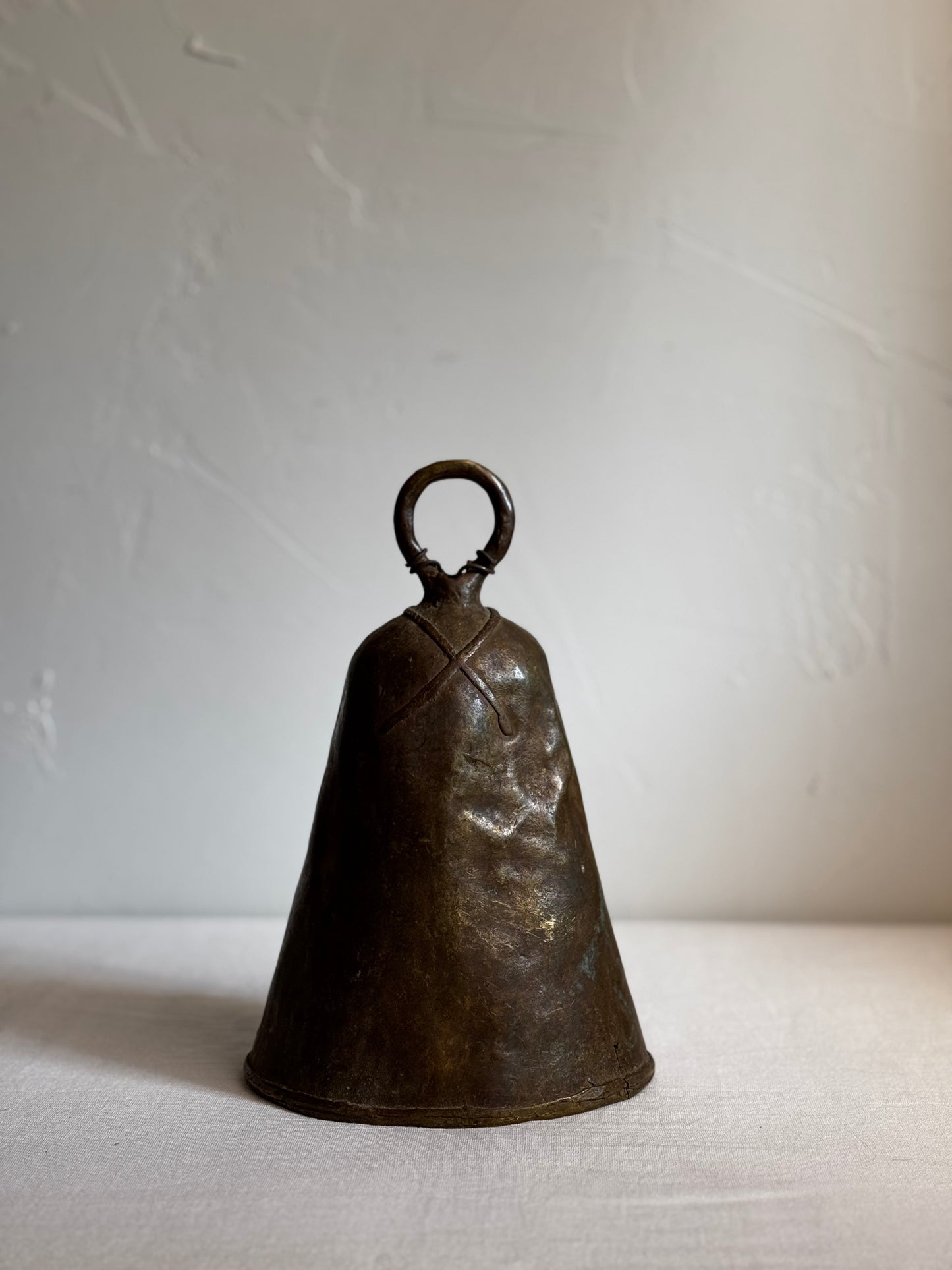VINTAGE AFRICAN BRASS COW BELL
