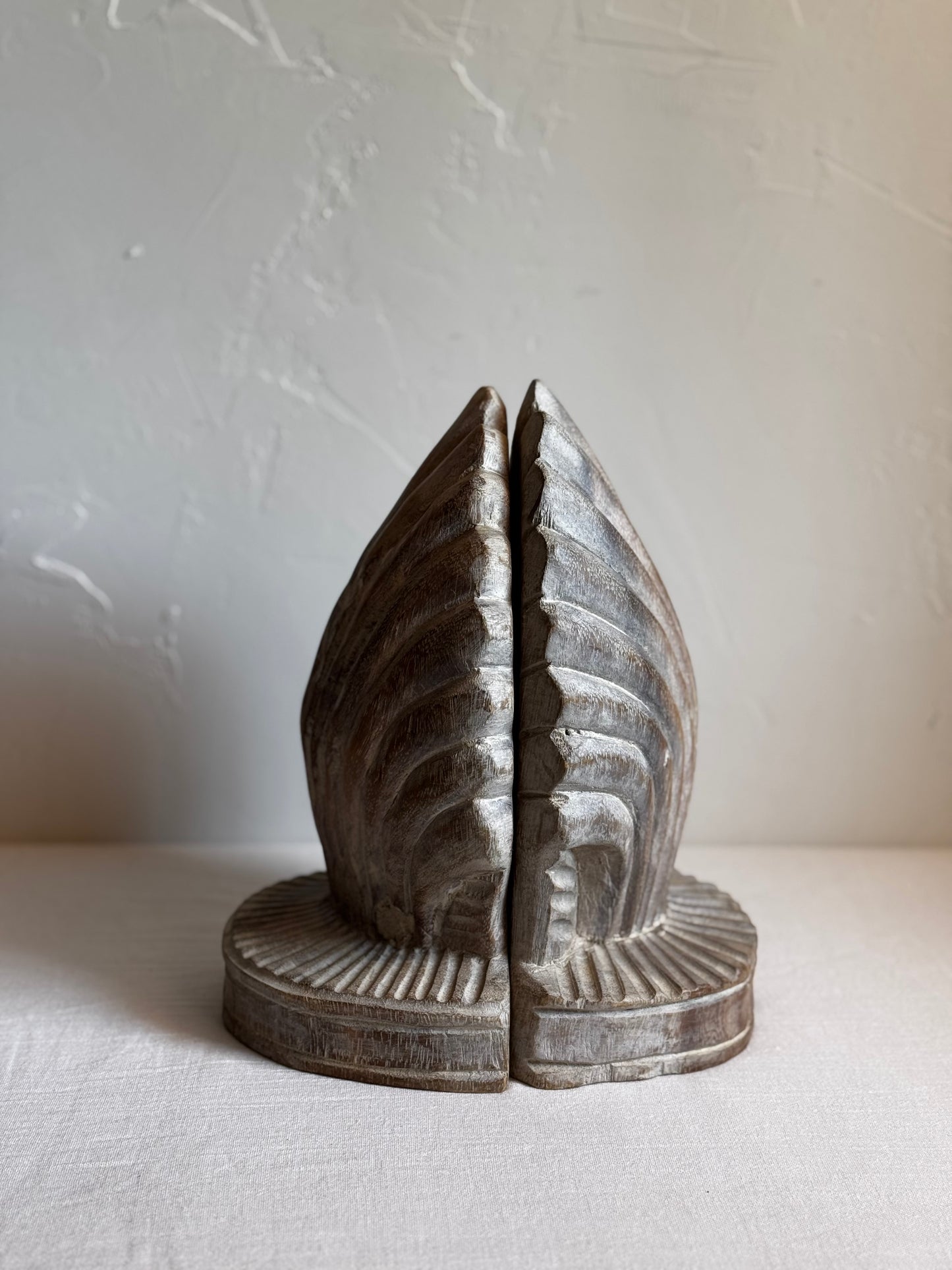 WOODEN SCALLOP SHELL SET