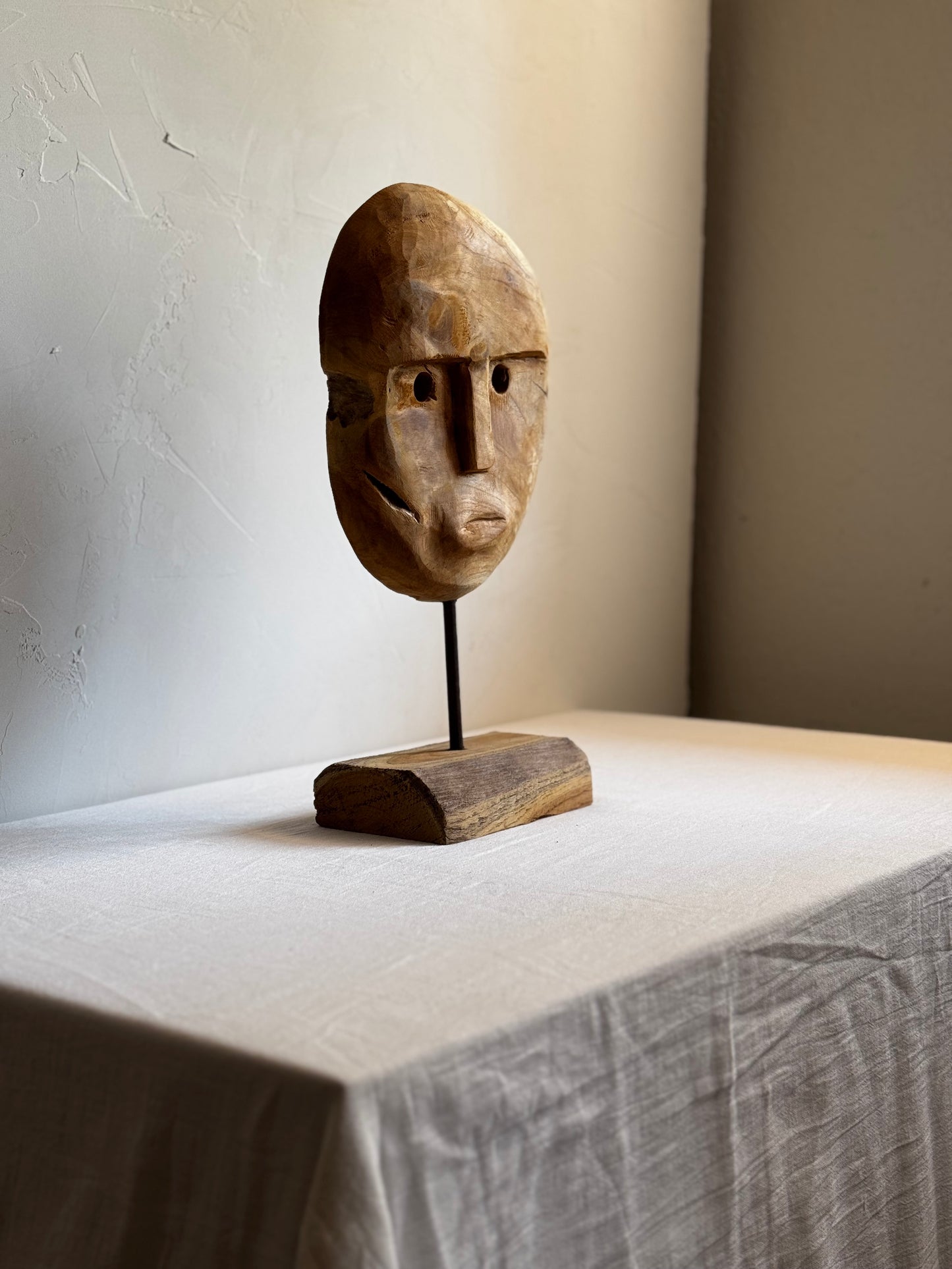 SUMBANESE TEAK MASK SCULPTURE No1