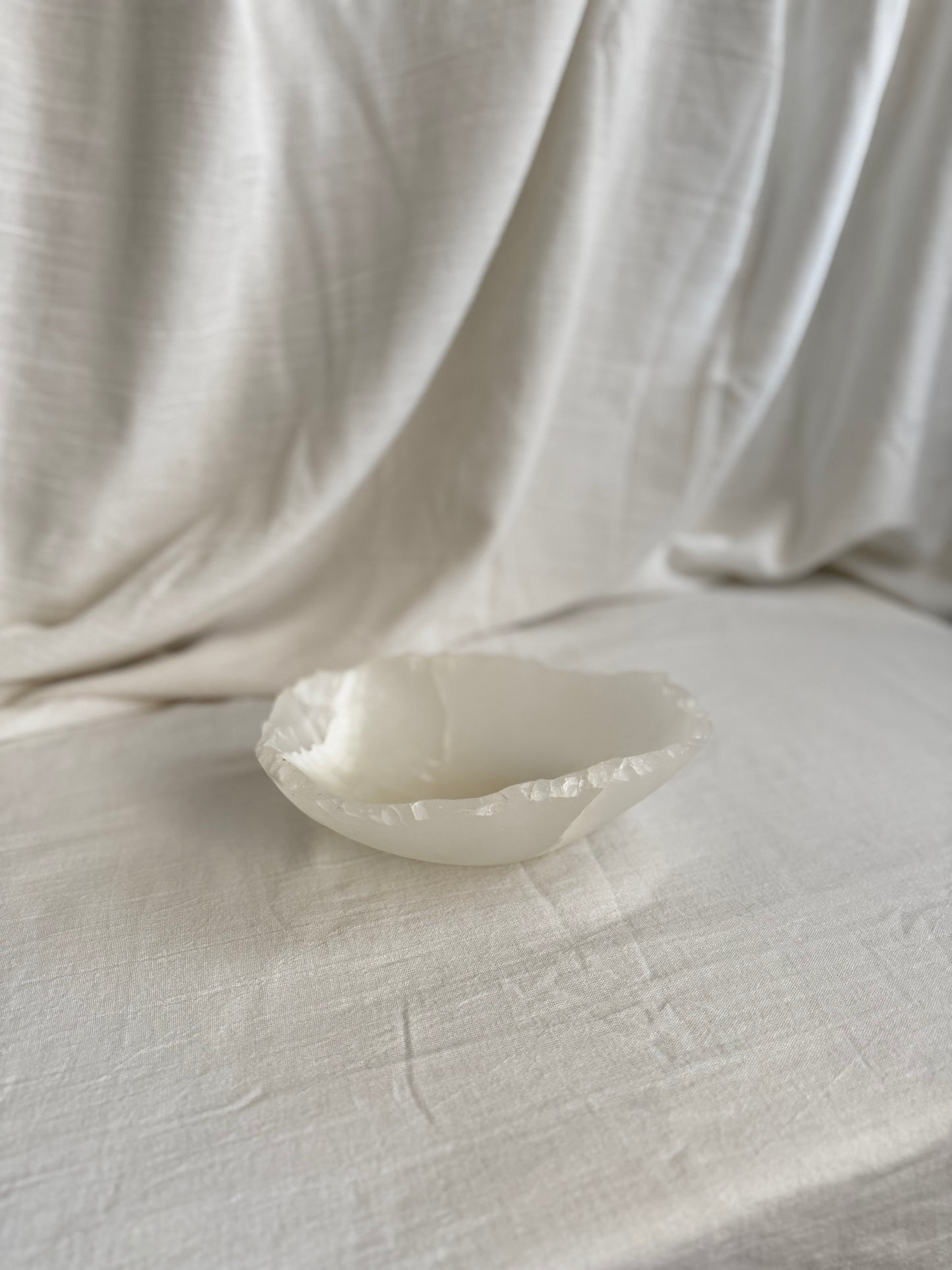 WHITE ONYX STONE BOWL