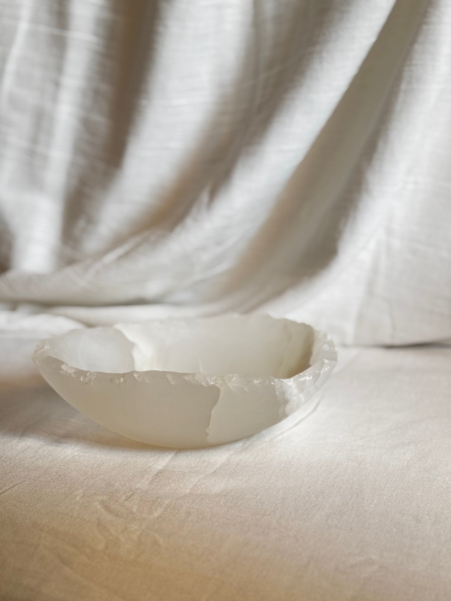 WHITE ONYX STONE BOWL