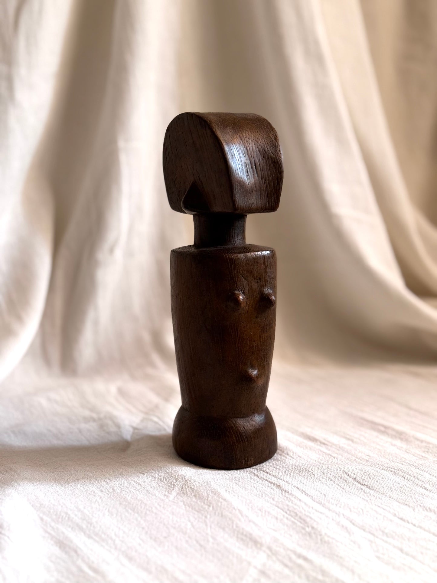 VINTAGE MWANA HITI FEMALE SCULPTURE