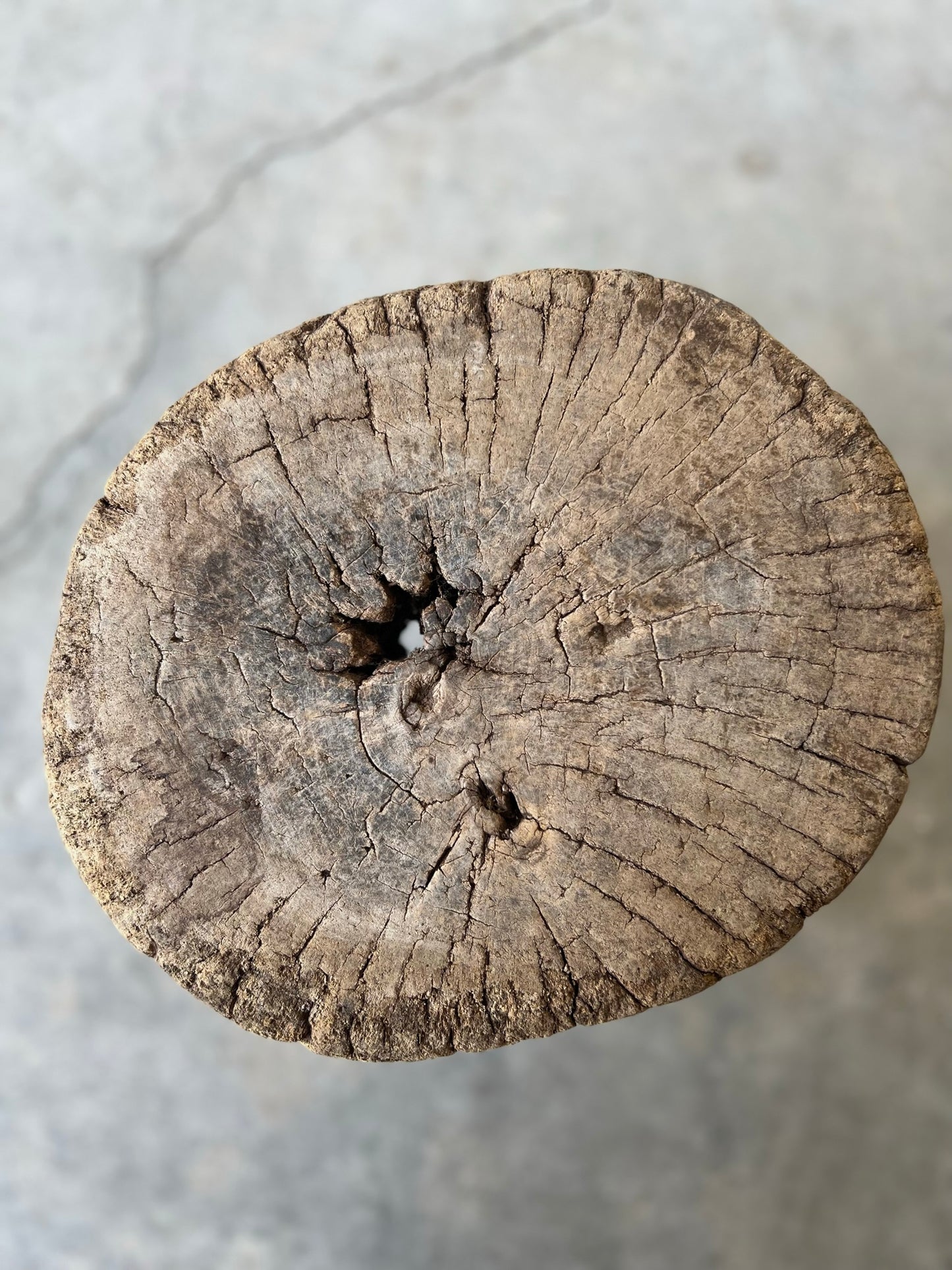 ANTIQUE AFRICAN ROUND STOOL No2 Exclusive