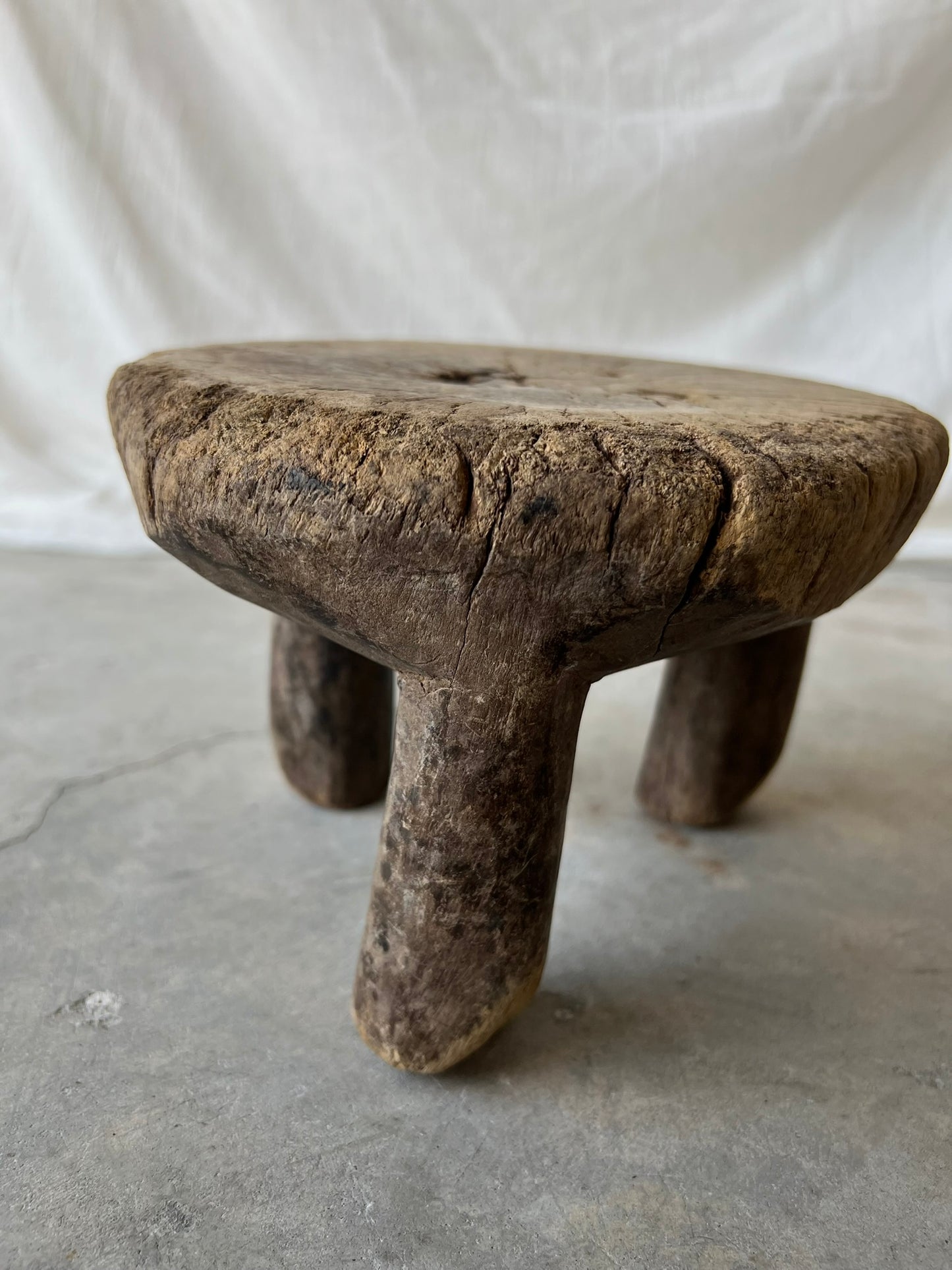 ANTIQUE AFRICAN ROUND STOOL No2 Exclusive