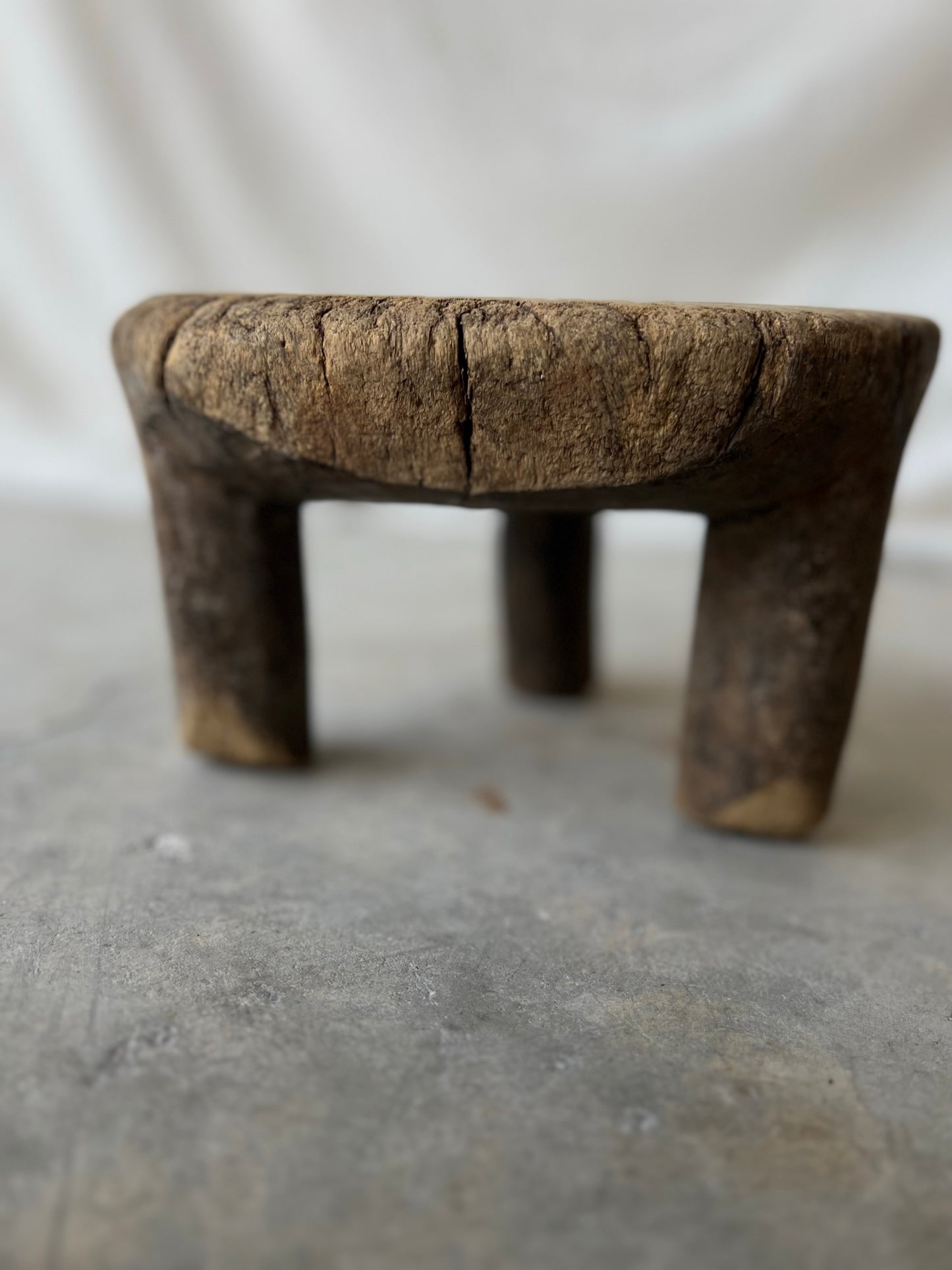ANTIQUE AFRICAN ROUND STOOL No2 Exclusive
