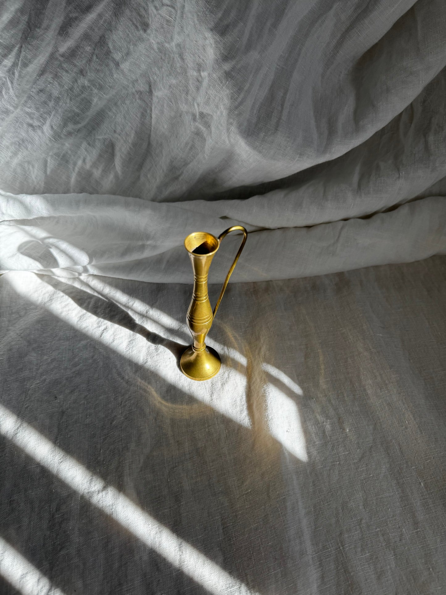 VINTAGE SMALL BRASS BUD VASE