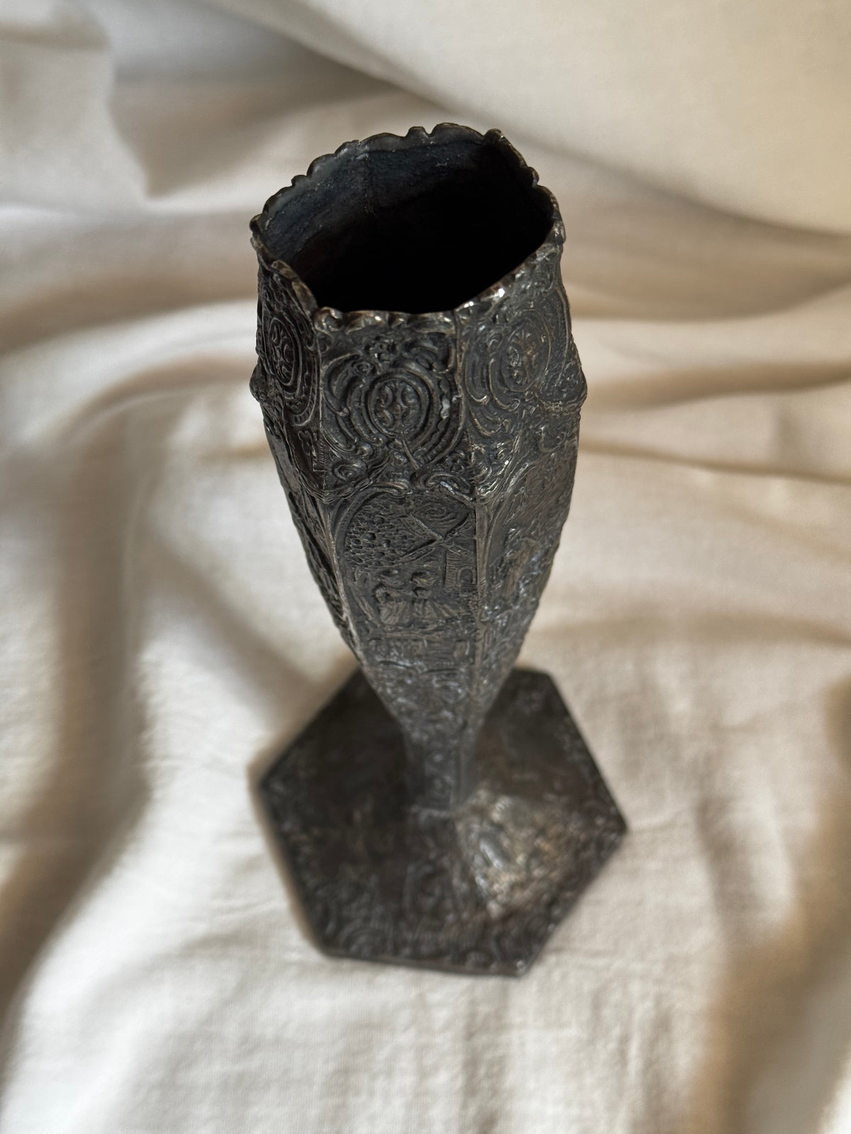 VINTAGE VICTORIAN SILVER-PLATED VASE BY WEIDLICH BROTHERS