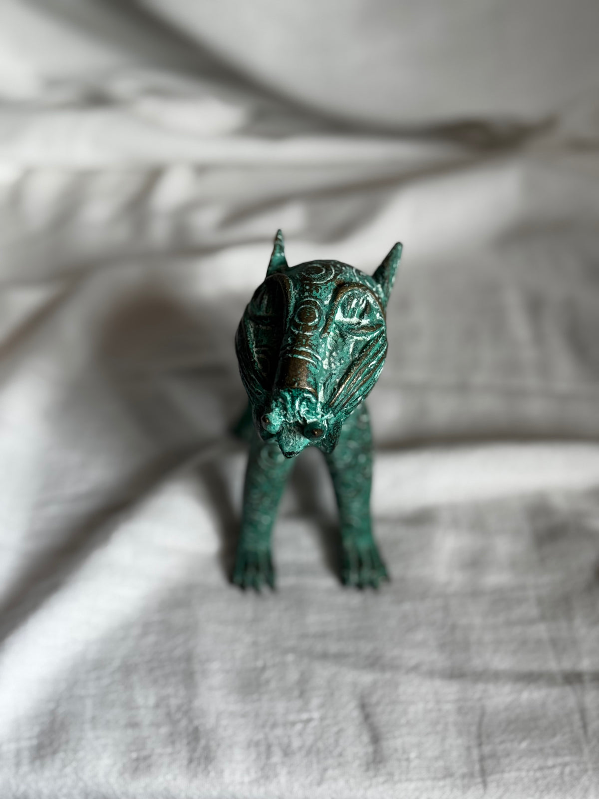 VINTAGE AFRICAN BENIN BRONZE LEOPARD SCULPTURE