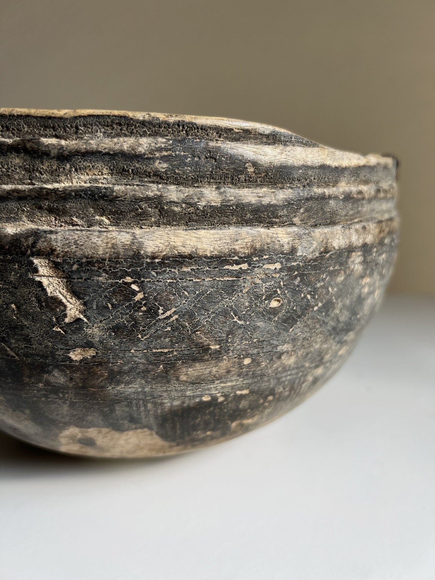 VINTAGE AFRICAN MILK BOWL Exclusive