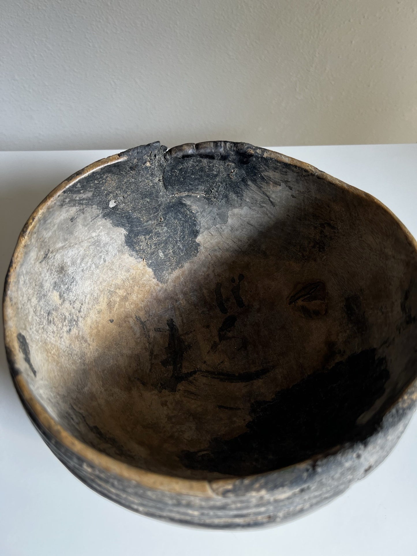 VINTAGE AFRICAN MILK BOWL Exclusive