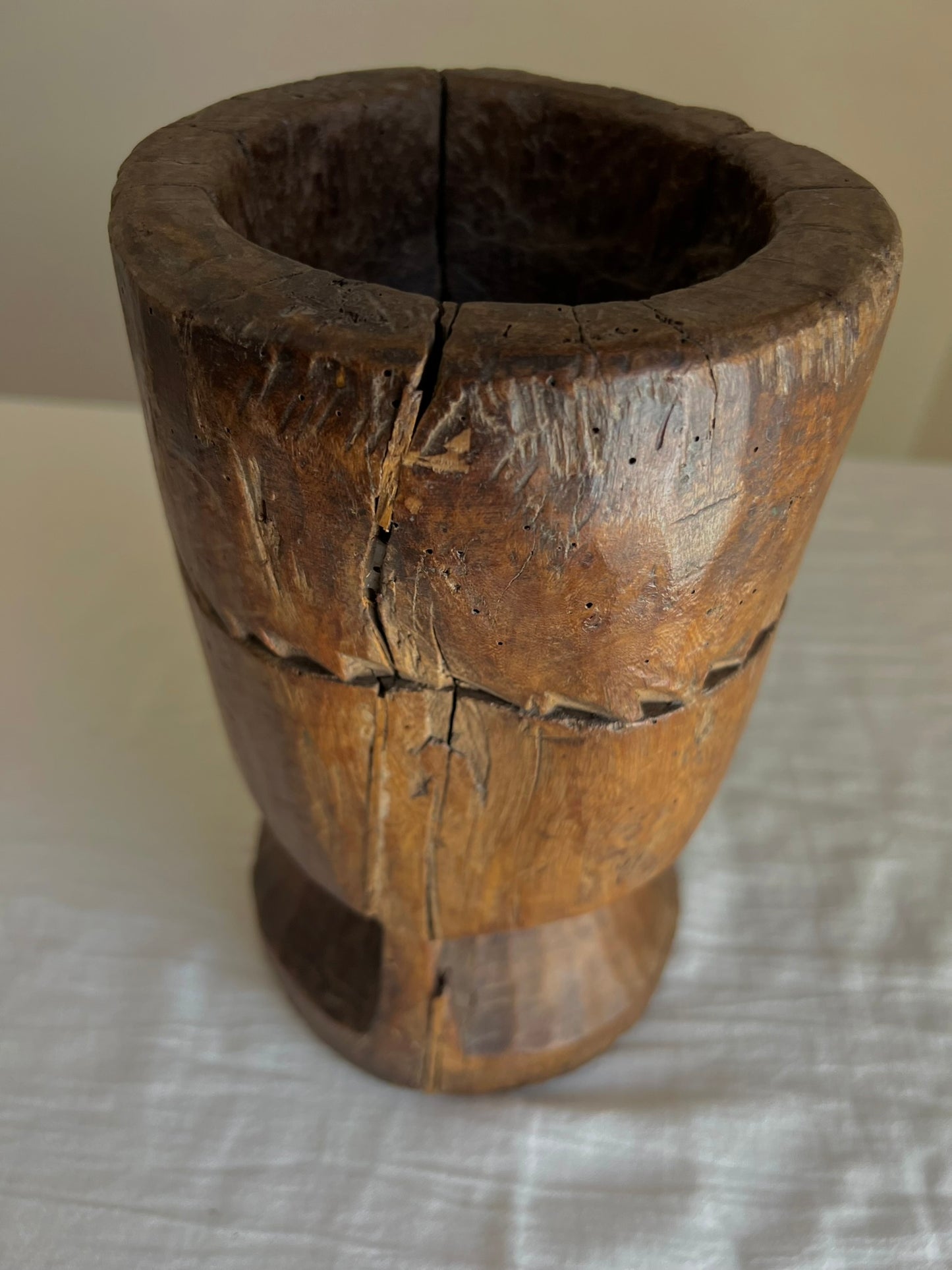 VINTAGE WOODEN INDIAN MORTAR No1