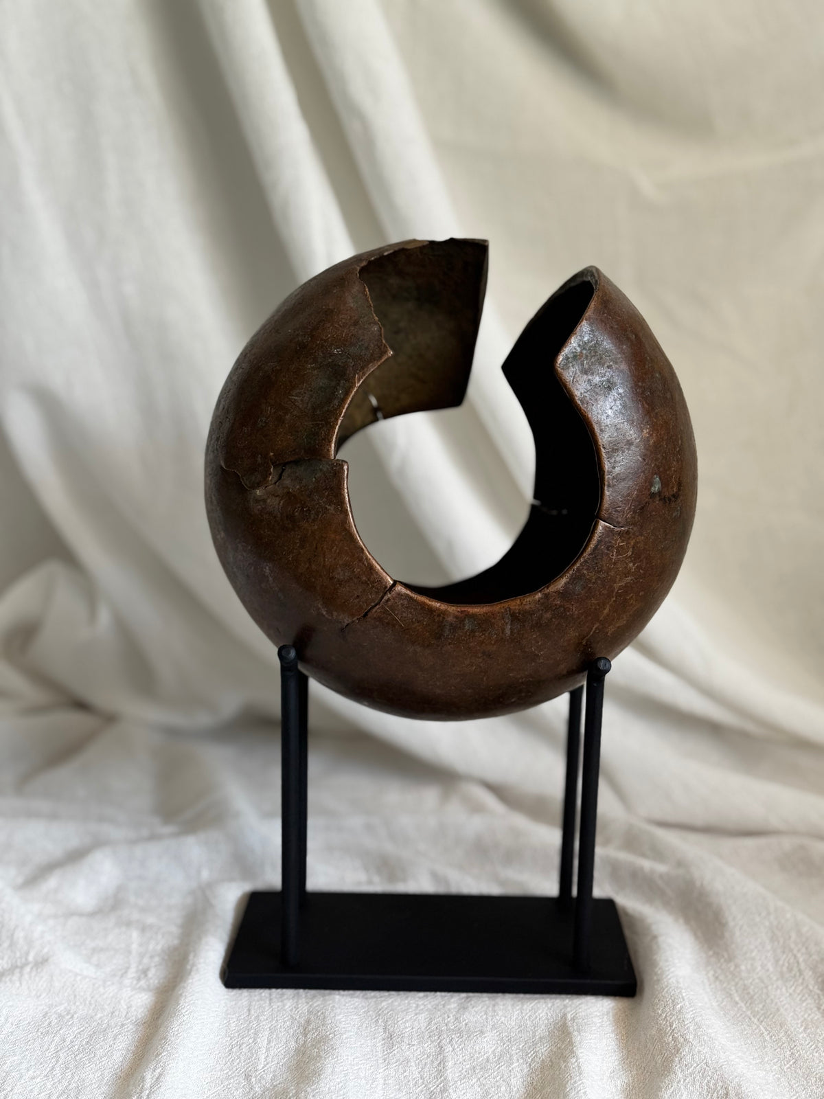ANTIQUE AFRICAN MBOLE COPPER ANKLET CURRENCY ON STAND