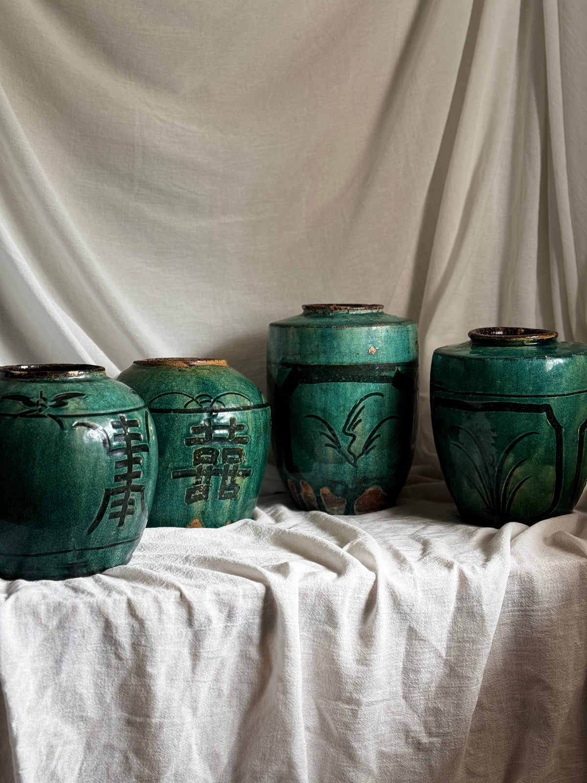 ANTIQUE 1800s CHINESE GREEN GLAZED CERAMIC JAR