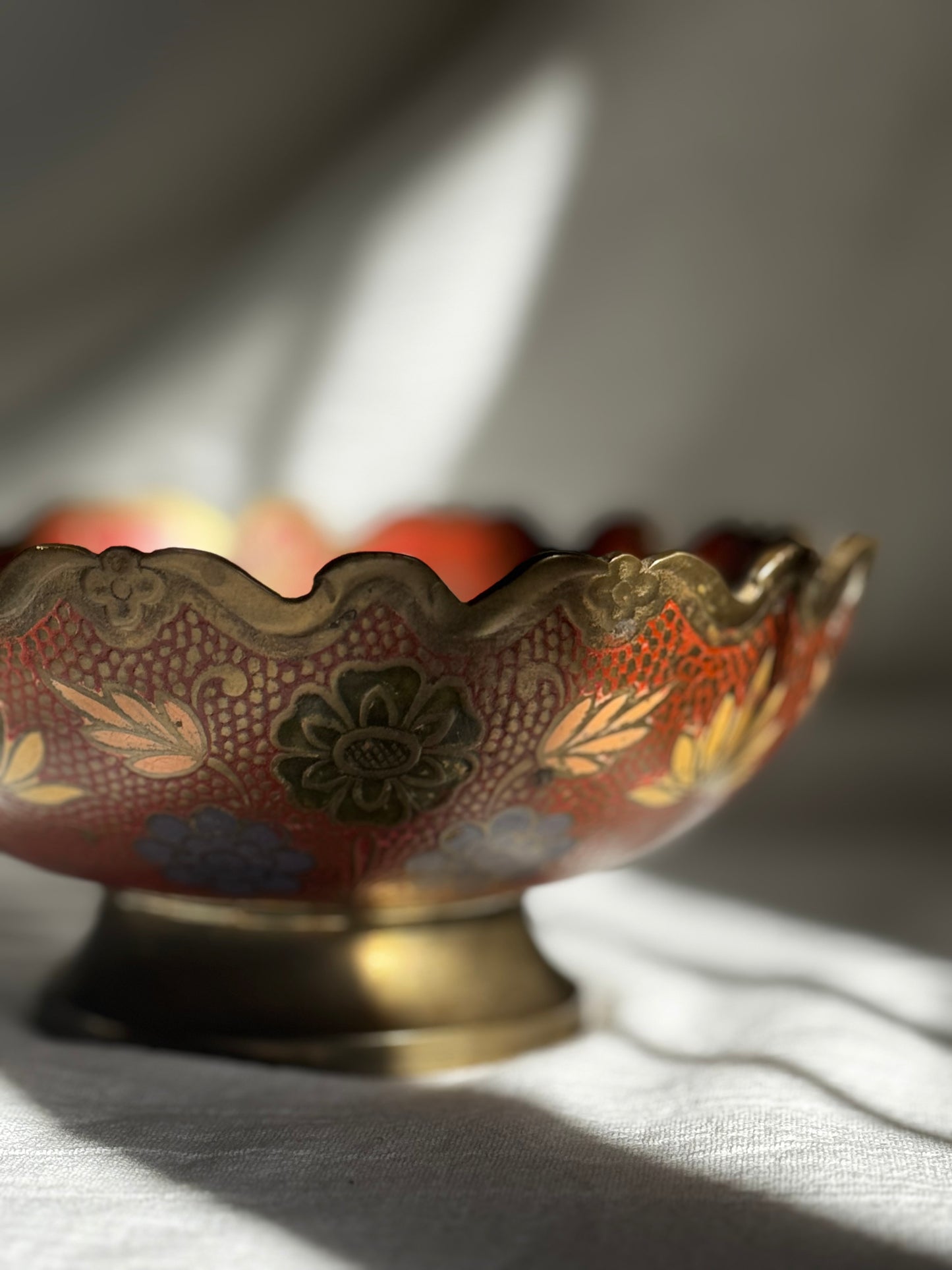 VINTAGE INDIAN BRASS ENAMEL FLOWER BOWL