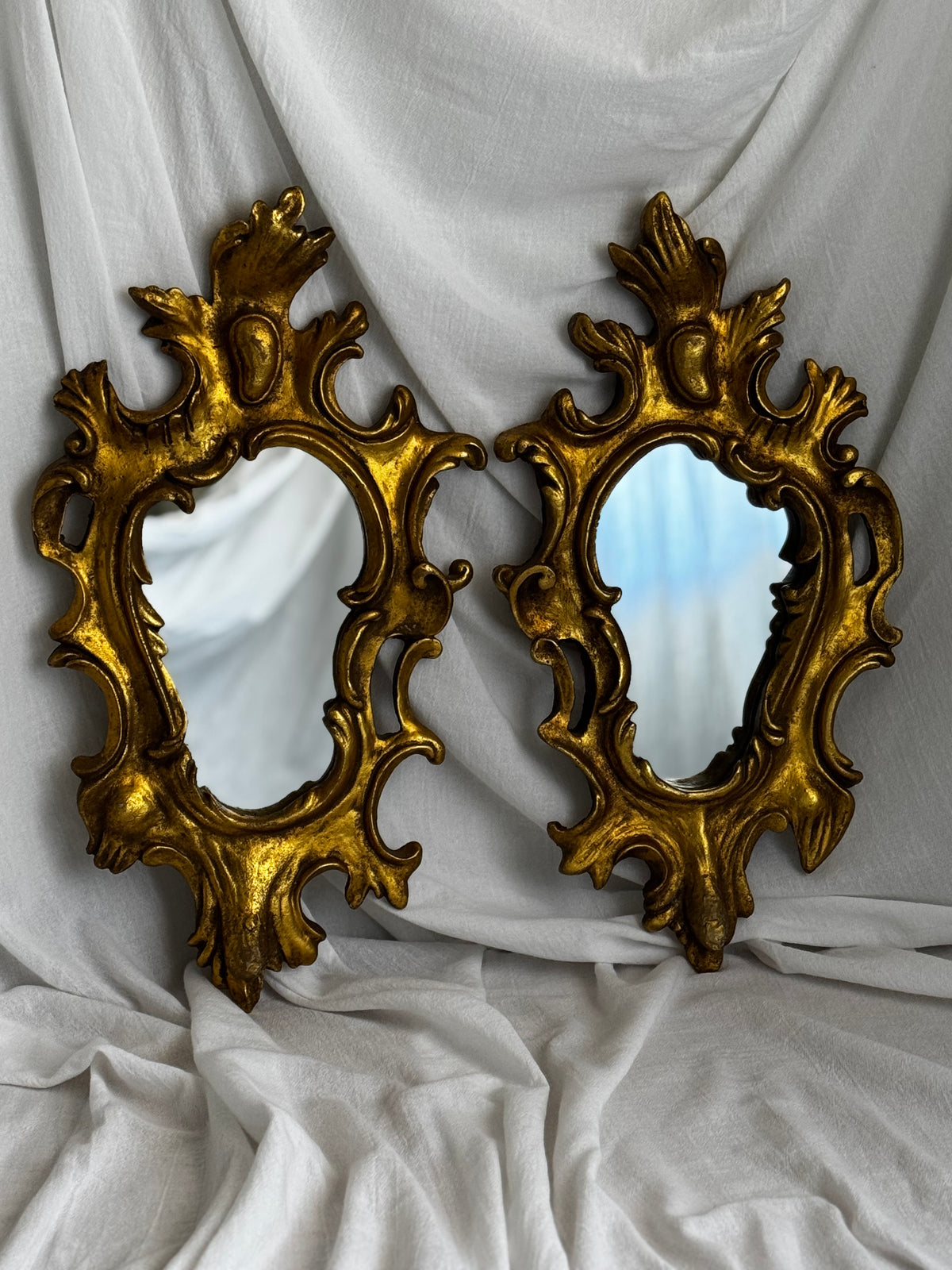 VINTAGE ITALIAN FLORENTINE GILTWOOD MIRROR PAIR