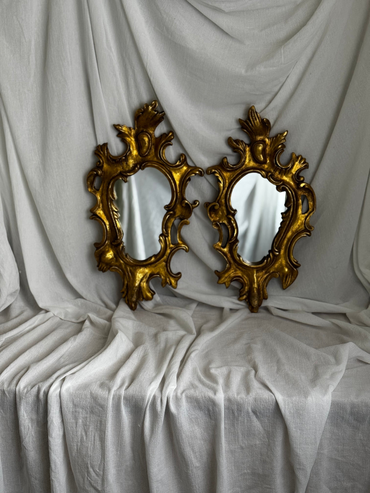 VINTAGE ITALIAN FLORENTINE GILTWOOD MIRROR PAIR