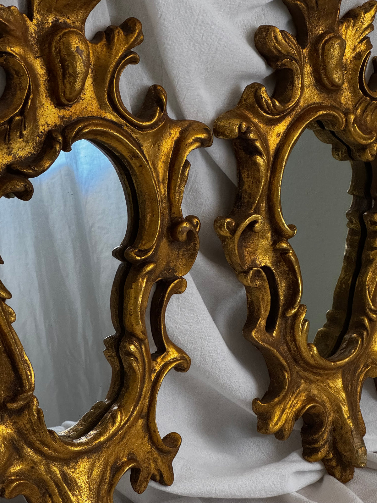 VINTAGE ITALIAN FLORENTINE GILTWOOD MIRROR PAIR
