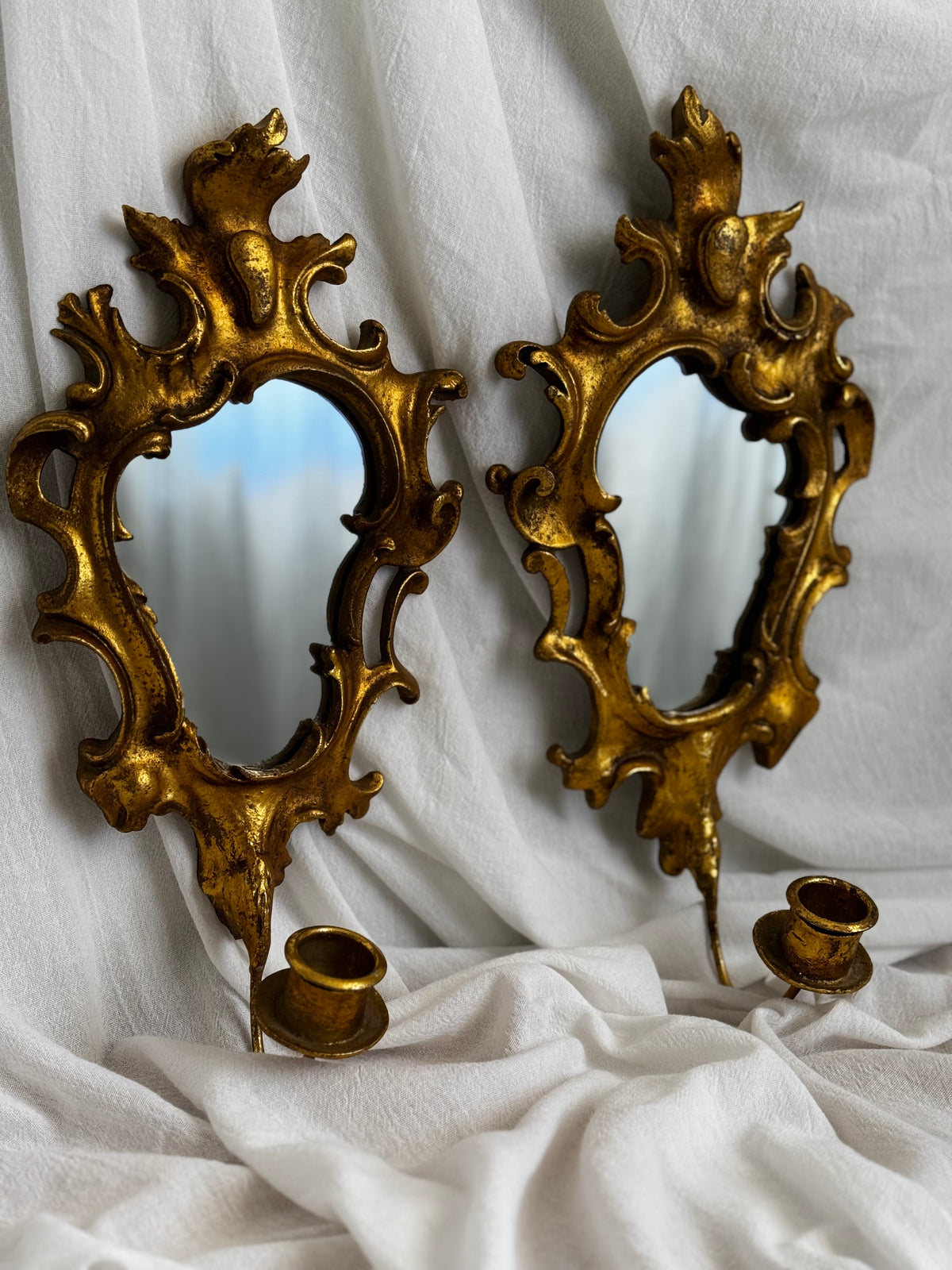 VINTAGE FLORENTINE GILTWOOD MIRROR & CANDLEHOLDER PAIR