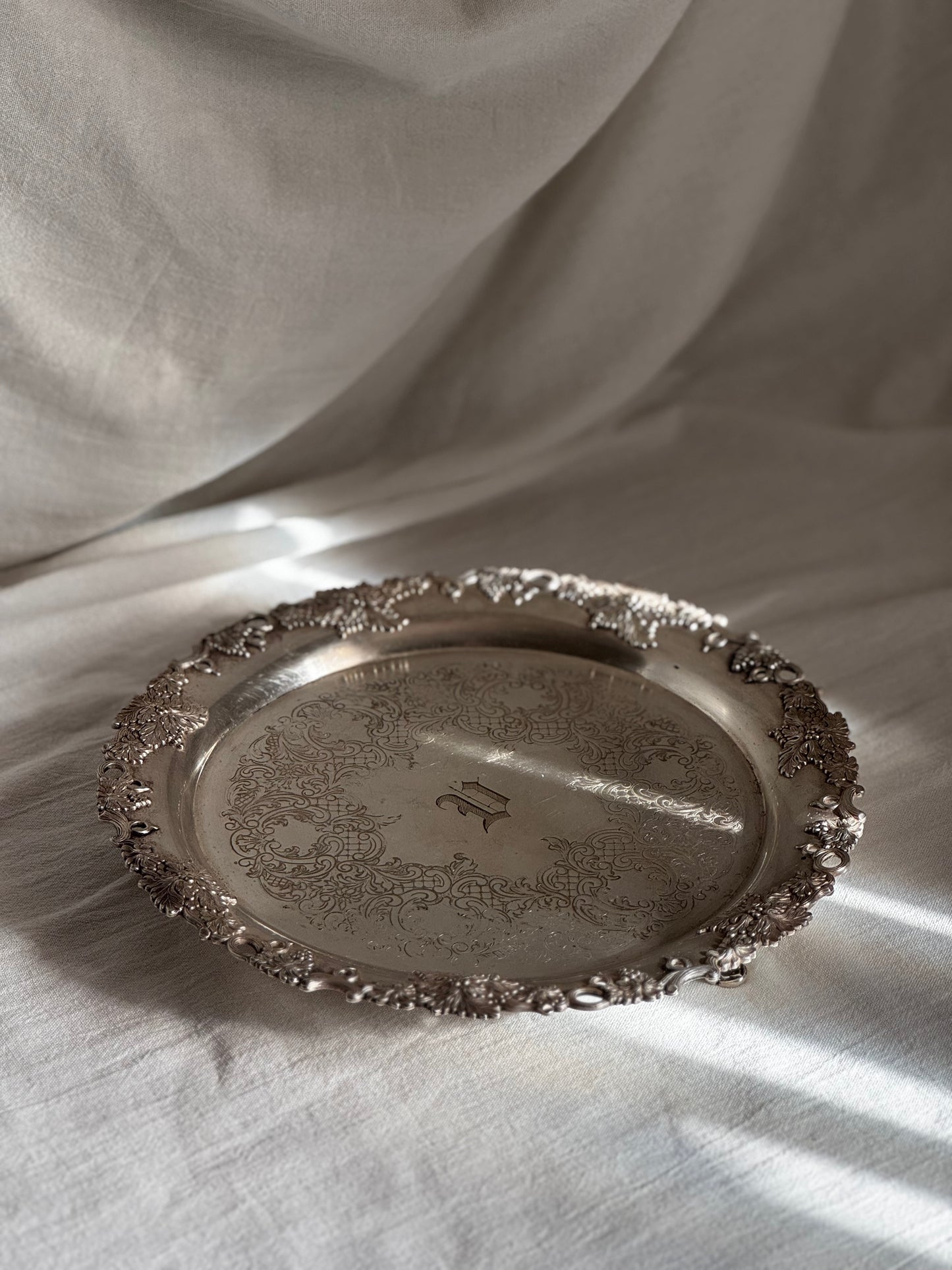 VINTAGE GORHAM SILVERPLATED SERVING TRAY