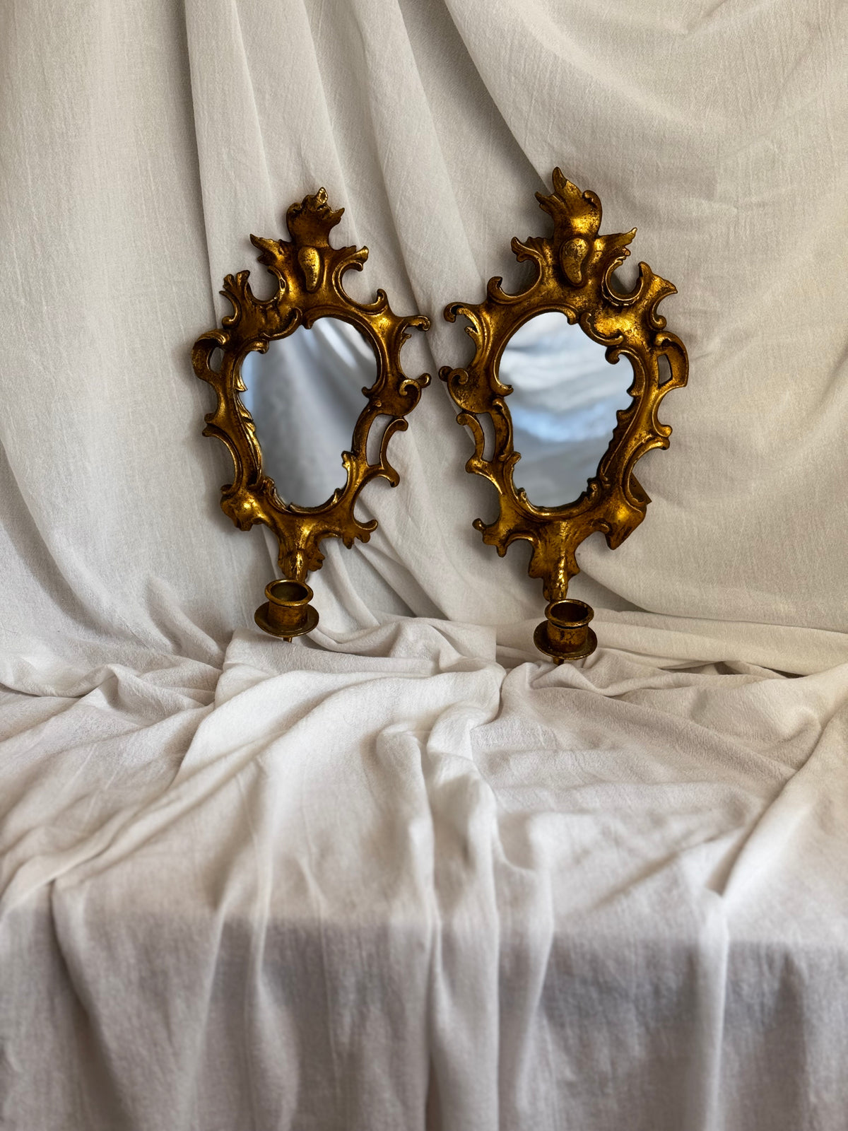 VINTAGE FLORENTINE GILTWOOD MIRROR & CANDLEHOLDER PAIR