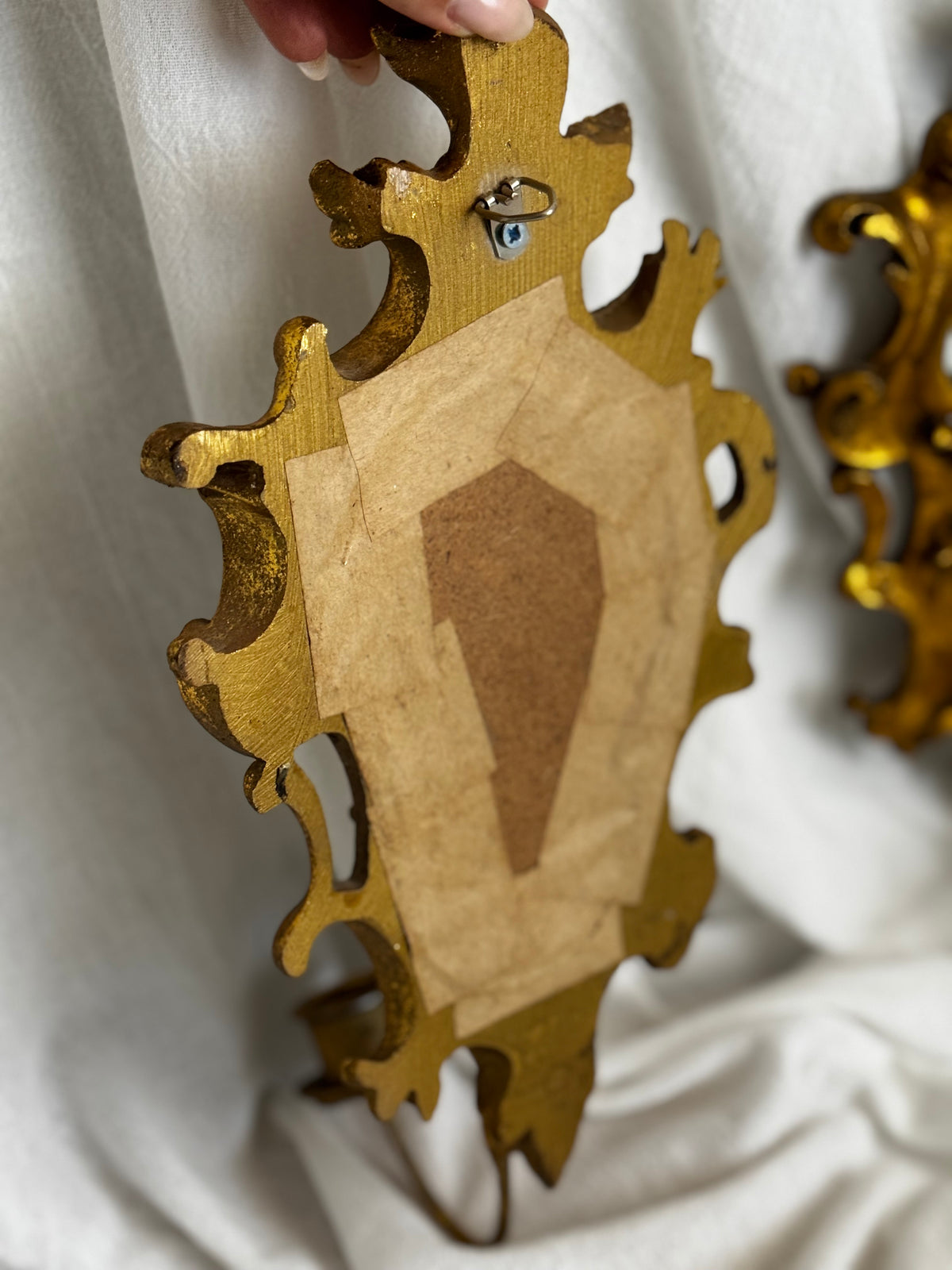 VINTAGE FLORENTINE GILTWOOD MIRROR & CANDLEHOLDER PAIR