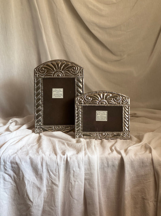 VINTAGE ARGENTINIAN ALPACA-SILVER  PHOTO FRAME BY CARLOS CONDURSO