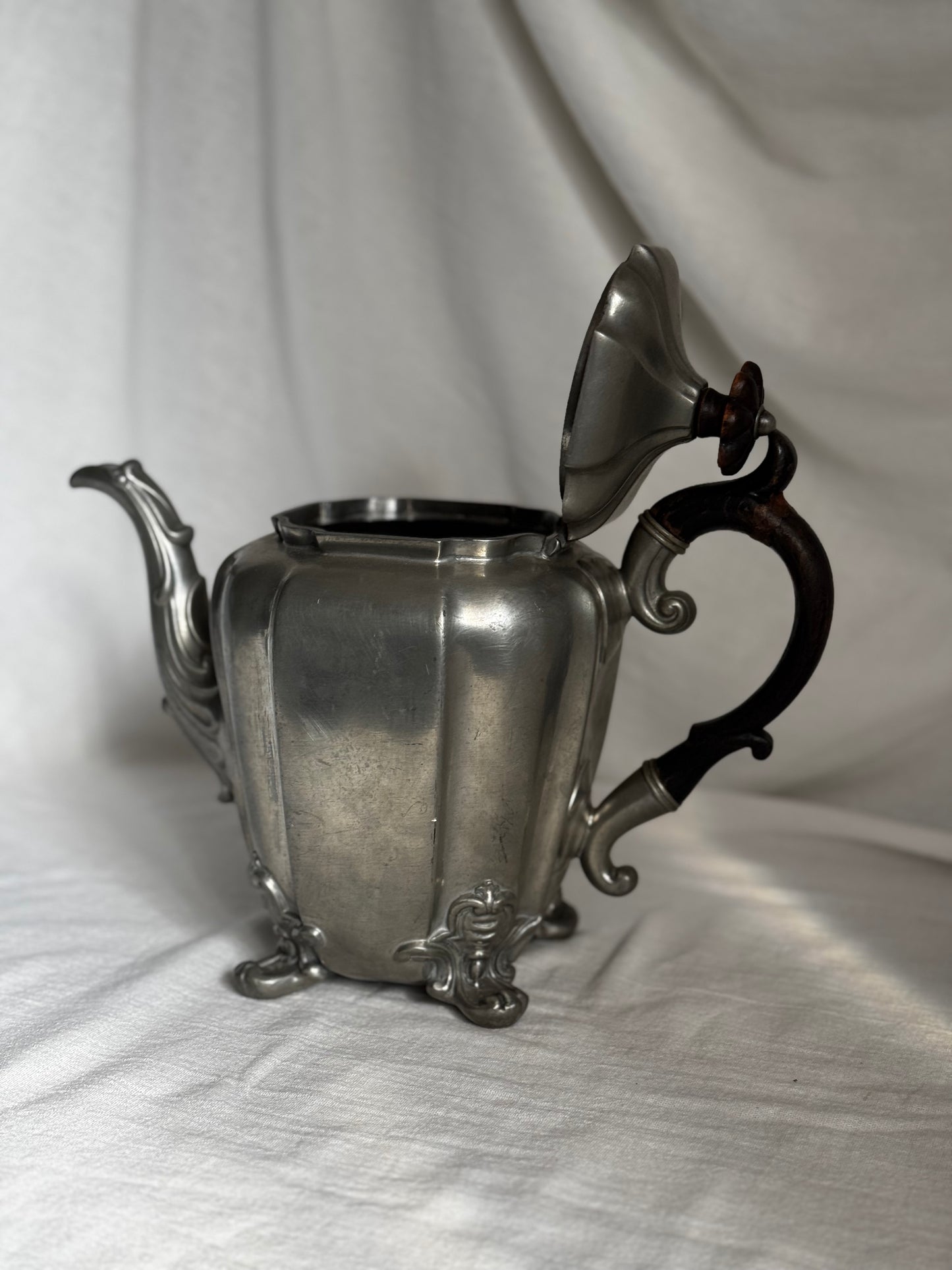 ANTIQUE VICTORIAN TEAPOT BY JAMES DIXON & SONS