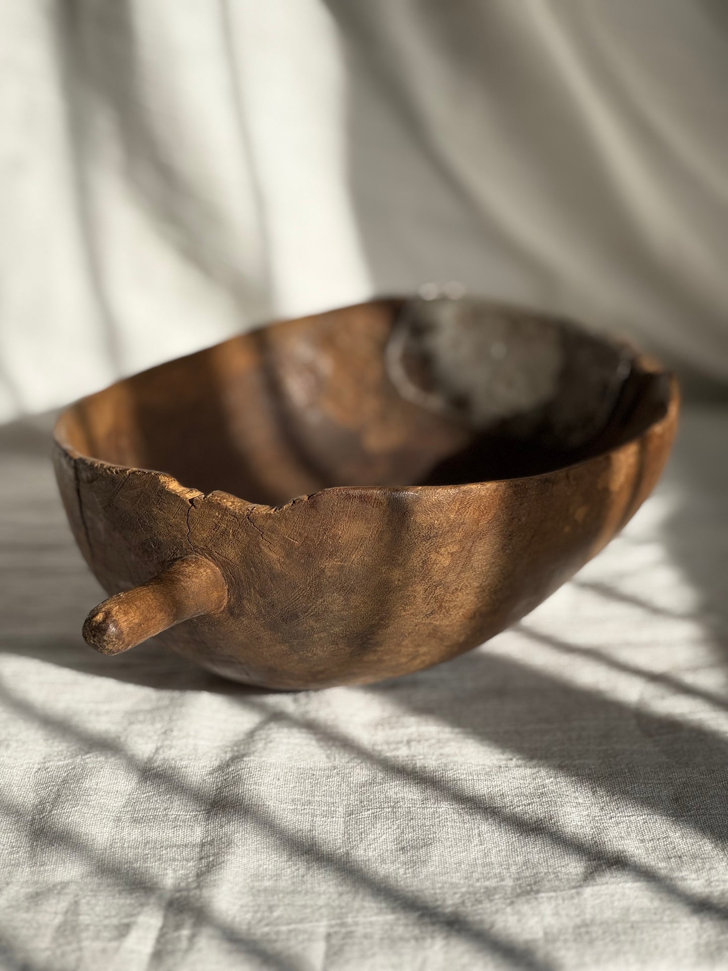 VINTAGE AFRICAN LARGE TUTSI BOWL No2