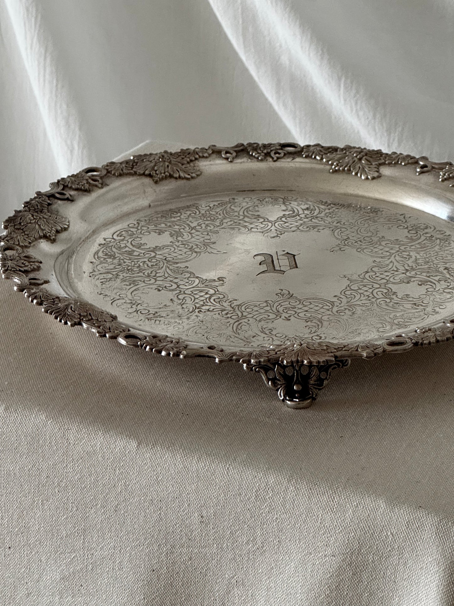 VINTAGE GORHAM SILVERPLATED SERVING TRAY