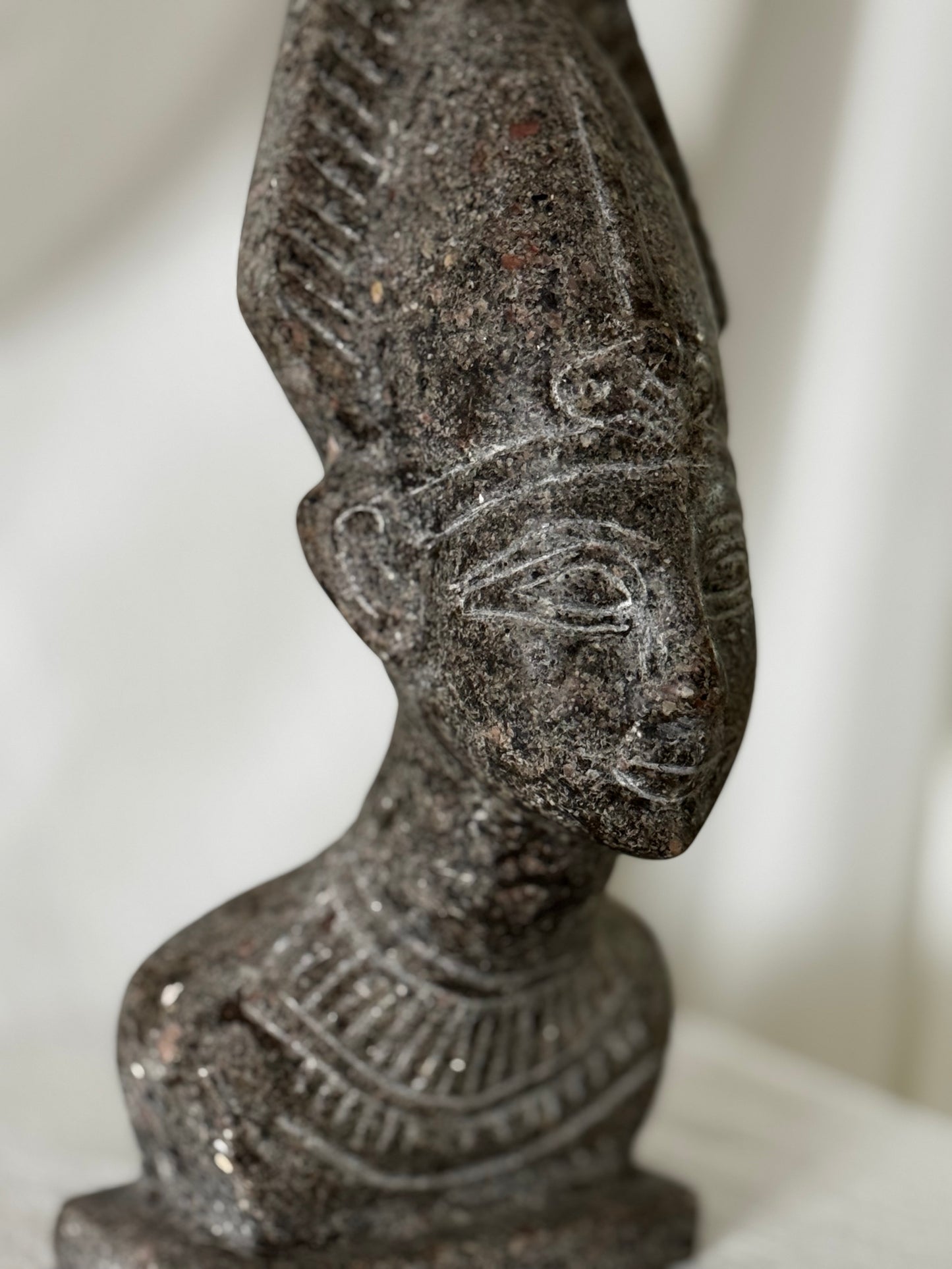 VINTAGE EGYPTIAN RED GRANITE BUST