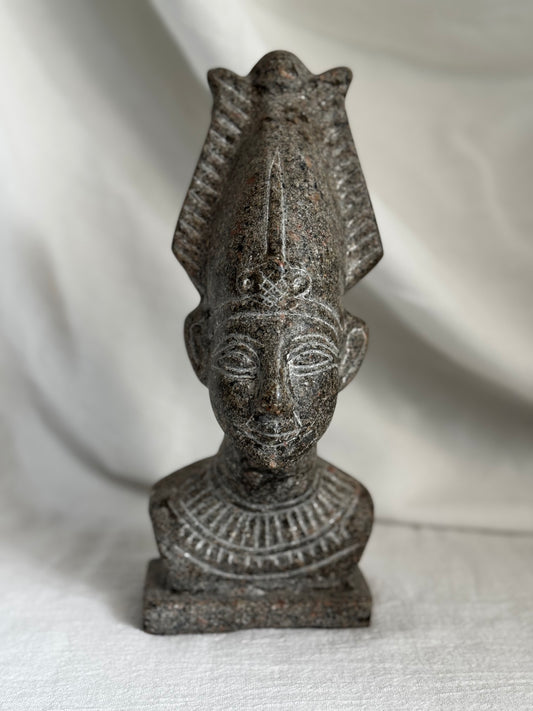 VINTAGE EGYPTIAN RED GRANITE BUST