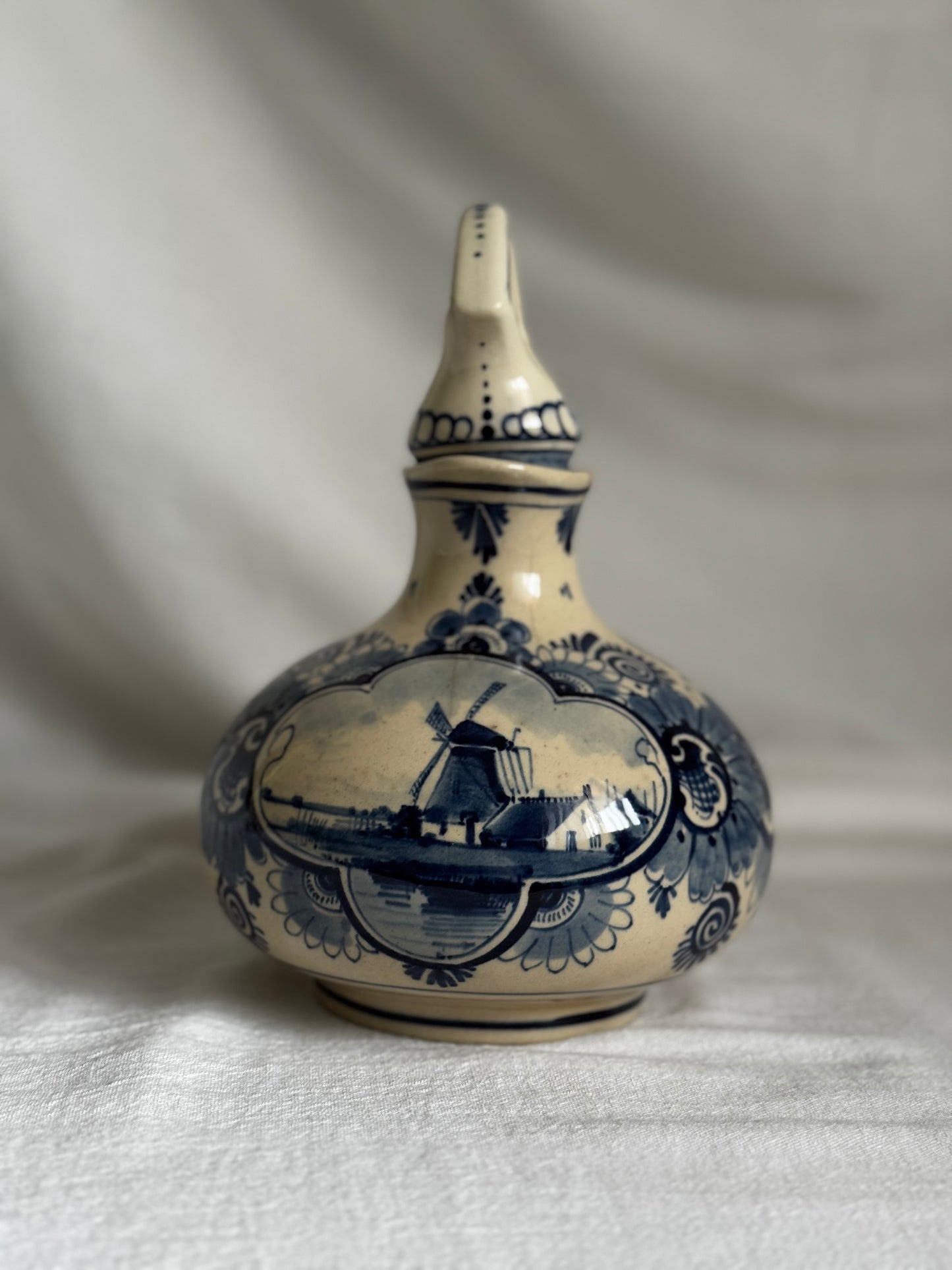 VINTAGE  BOLS DELFT HOLLAND DECANTER
