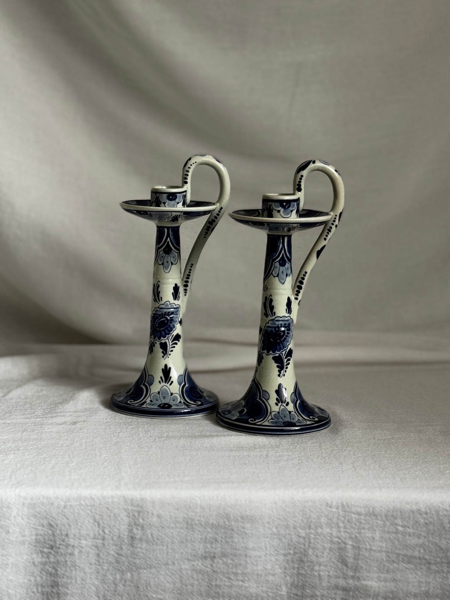 VINTAGE REGINA DELFT BLAUW CANDLESTICK PAIR