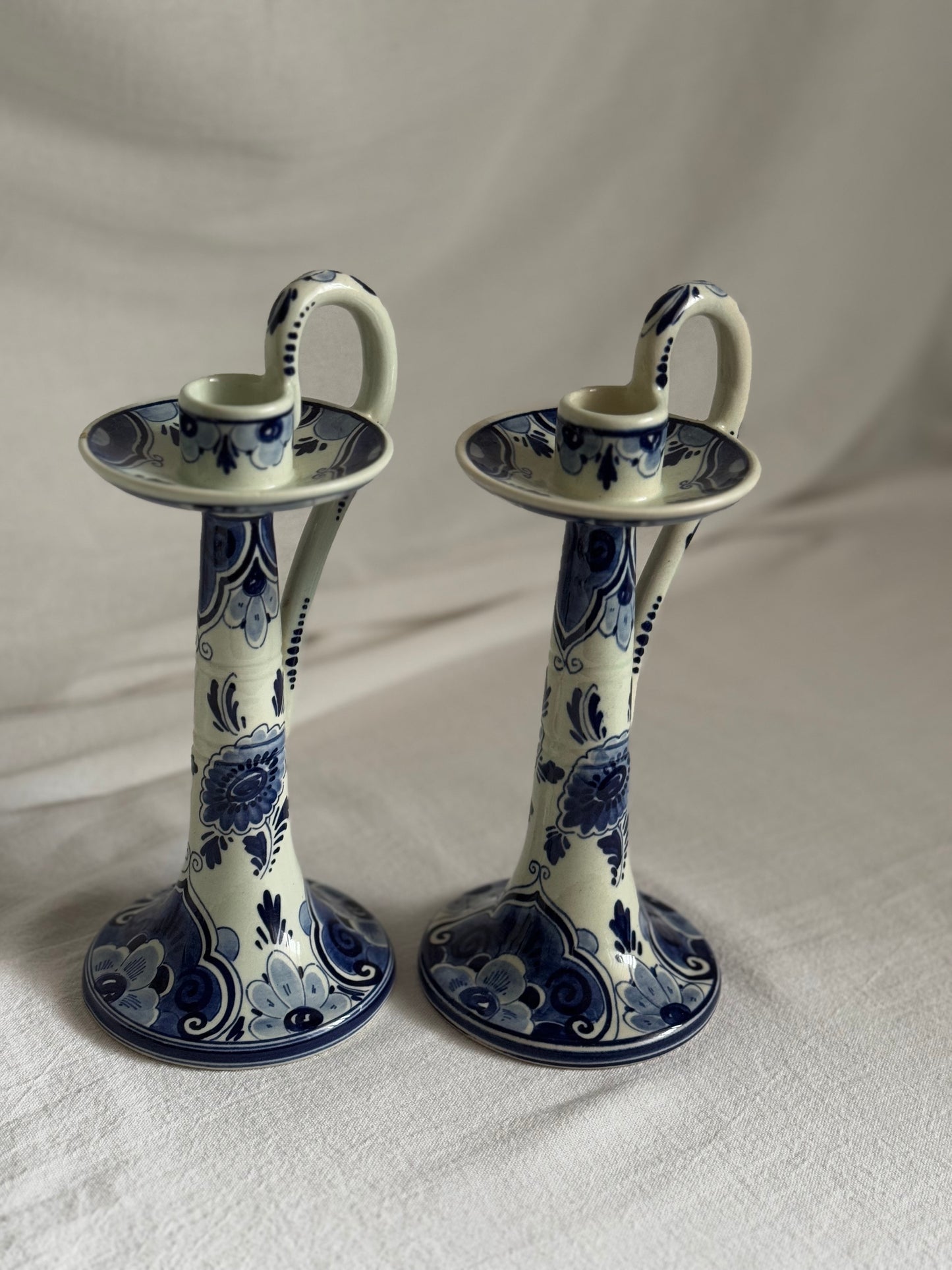 VINTAGE REGINA DELFT BLAUW CANDLESTICK PAIR