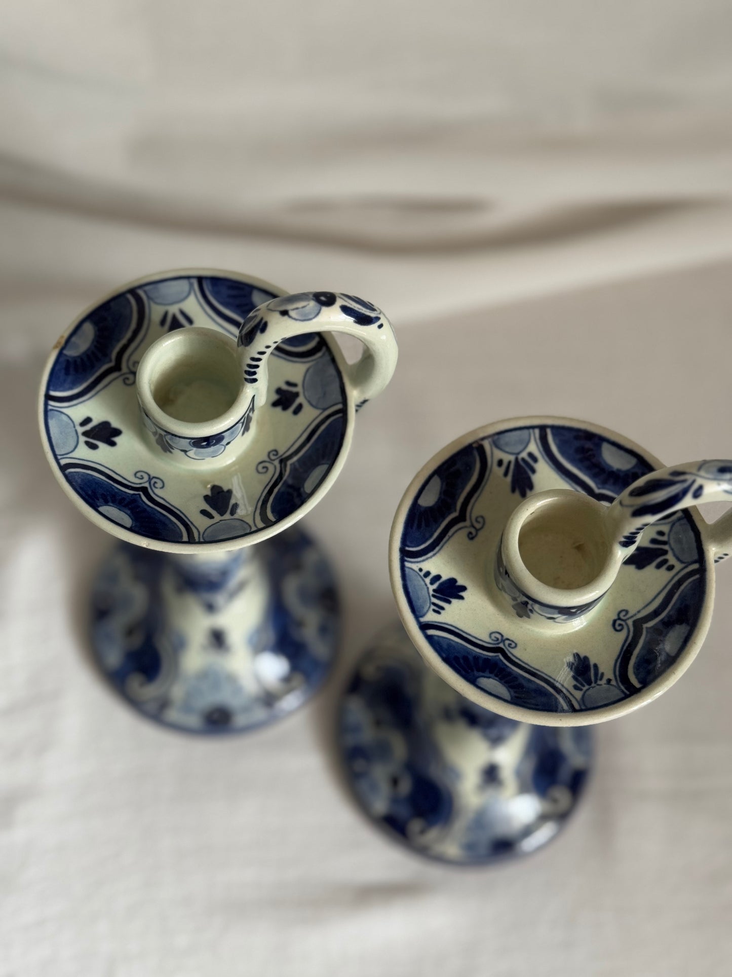 VINTAGE REGINA DELFT BLAUW CANDLESTICK PAIR