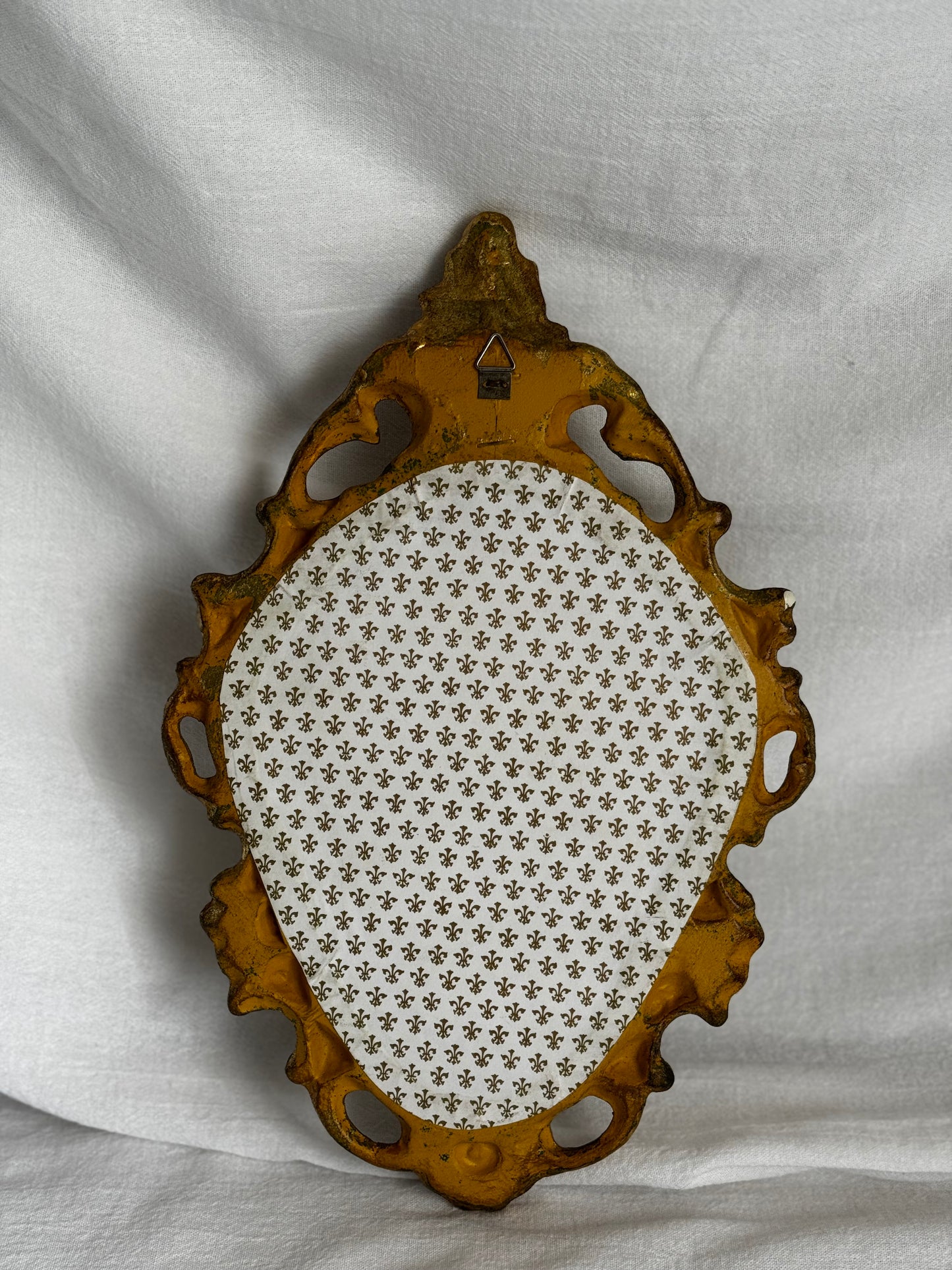 VINTAGE ITALIAN FLORENTINE GILTWOOD SMALL MIRROR