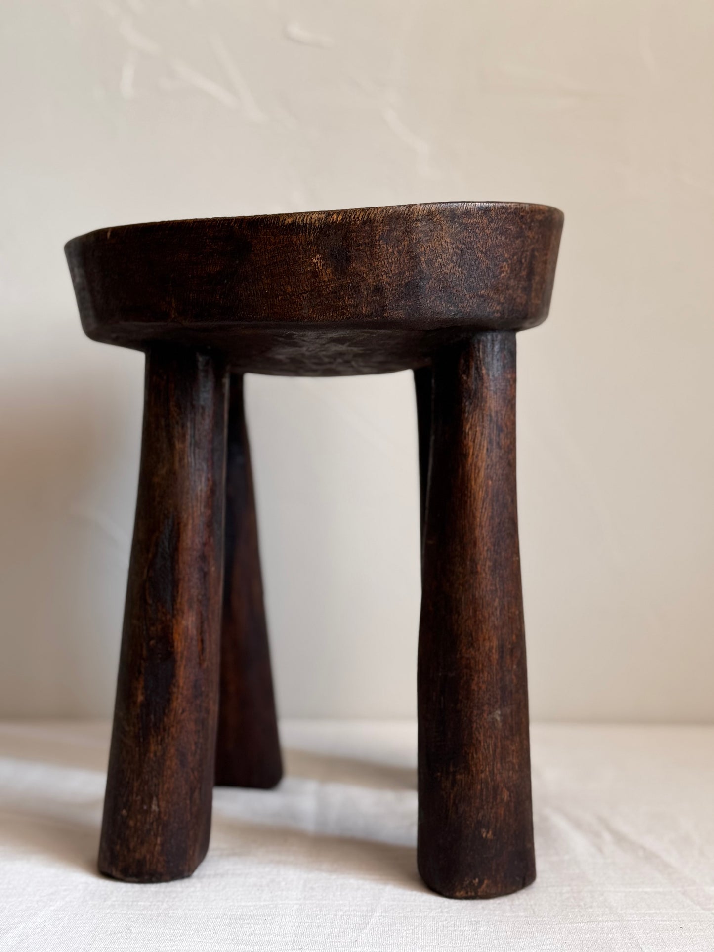 ROUND AFRICAN SENUFO STOOL No1