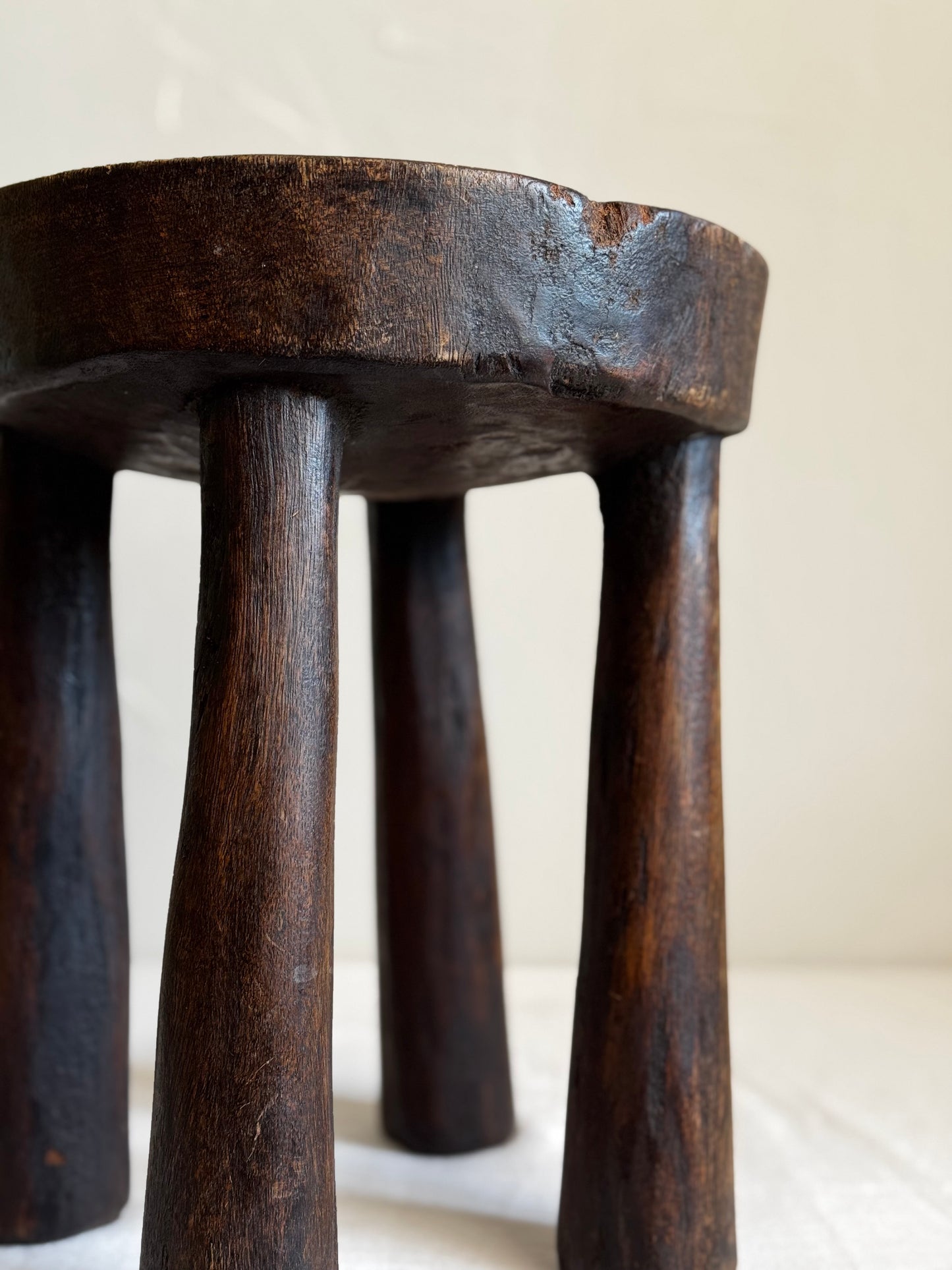 ROUND AFRICAN SENUFO STOOL No1