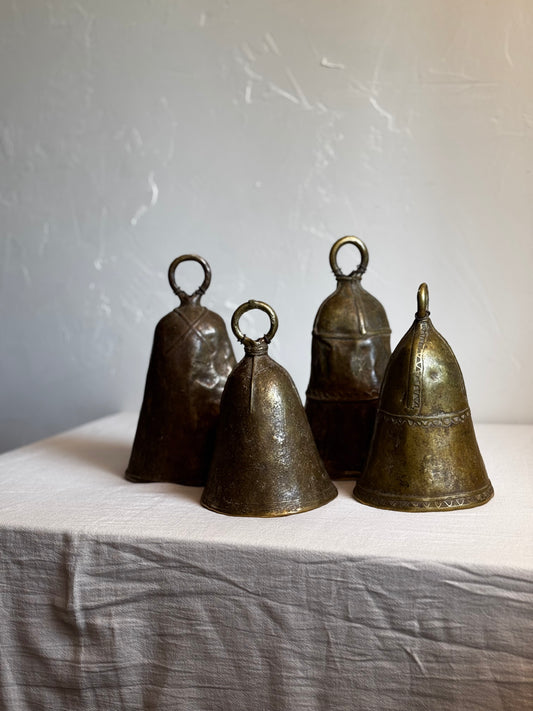 VINTAGE AFRICAN BRASS COW BELL