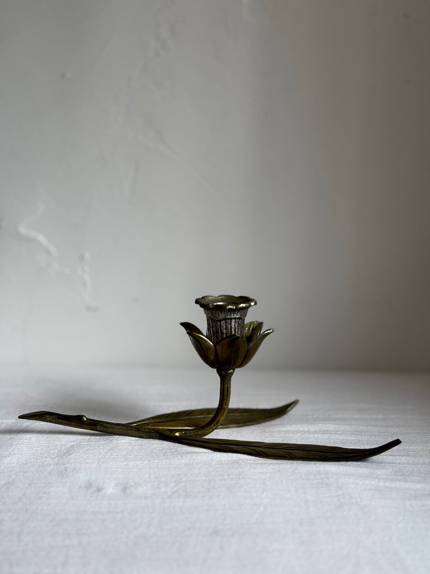 VINTAGE ITALIAN BRASS LOTUS FLOWER CANDLE HOLDER