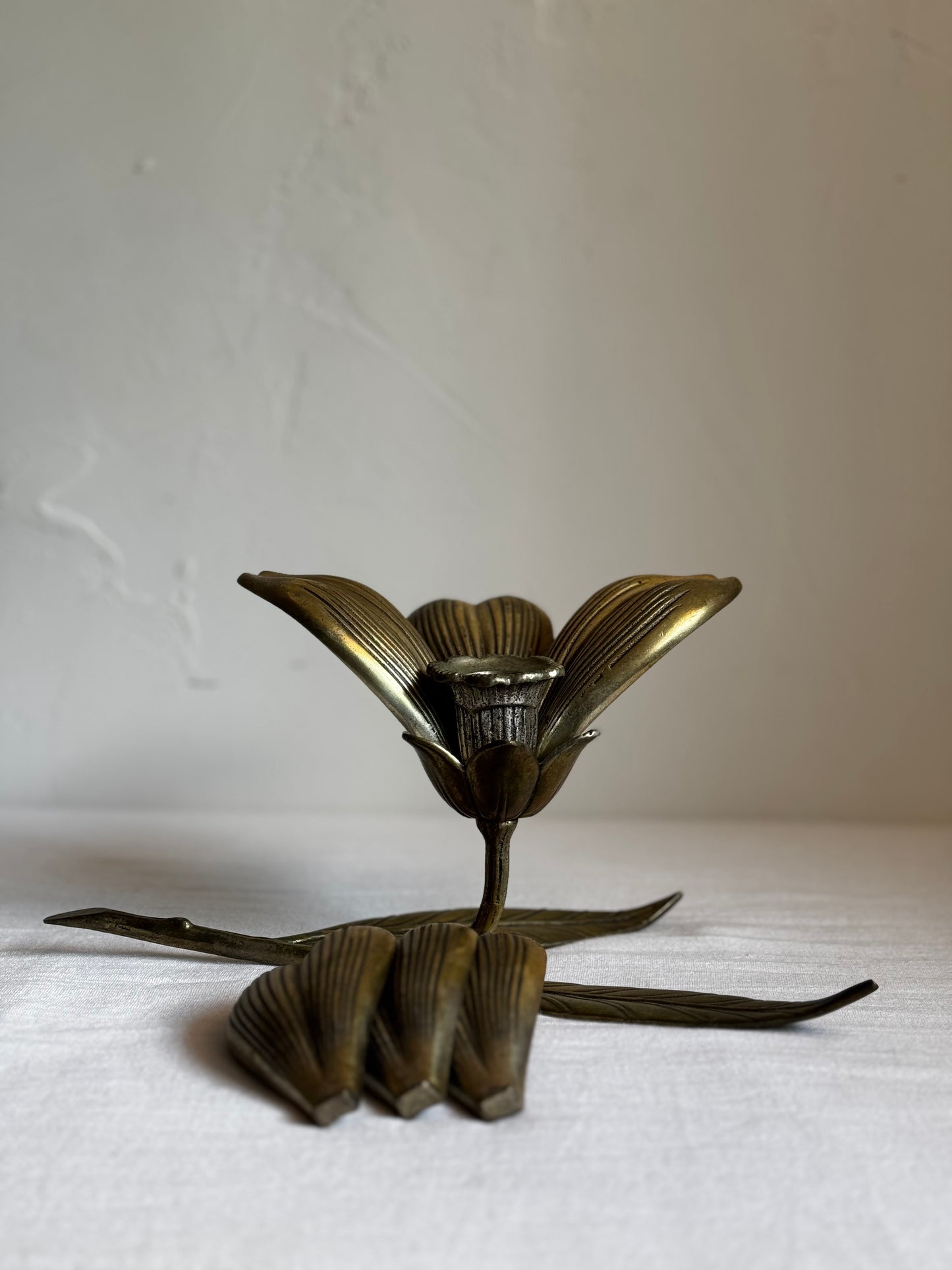 VINTAGE ITALIAN BRASS LOTUS FLOWER CANDLE HOLDER
