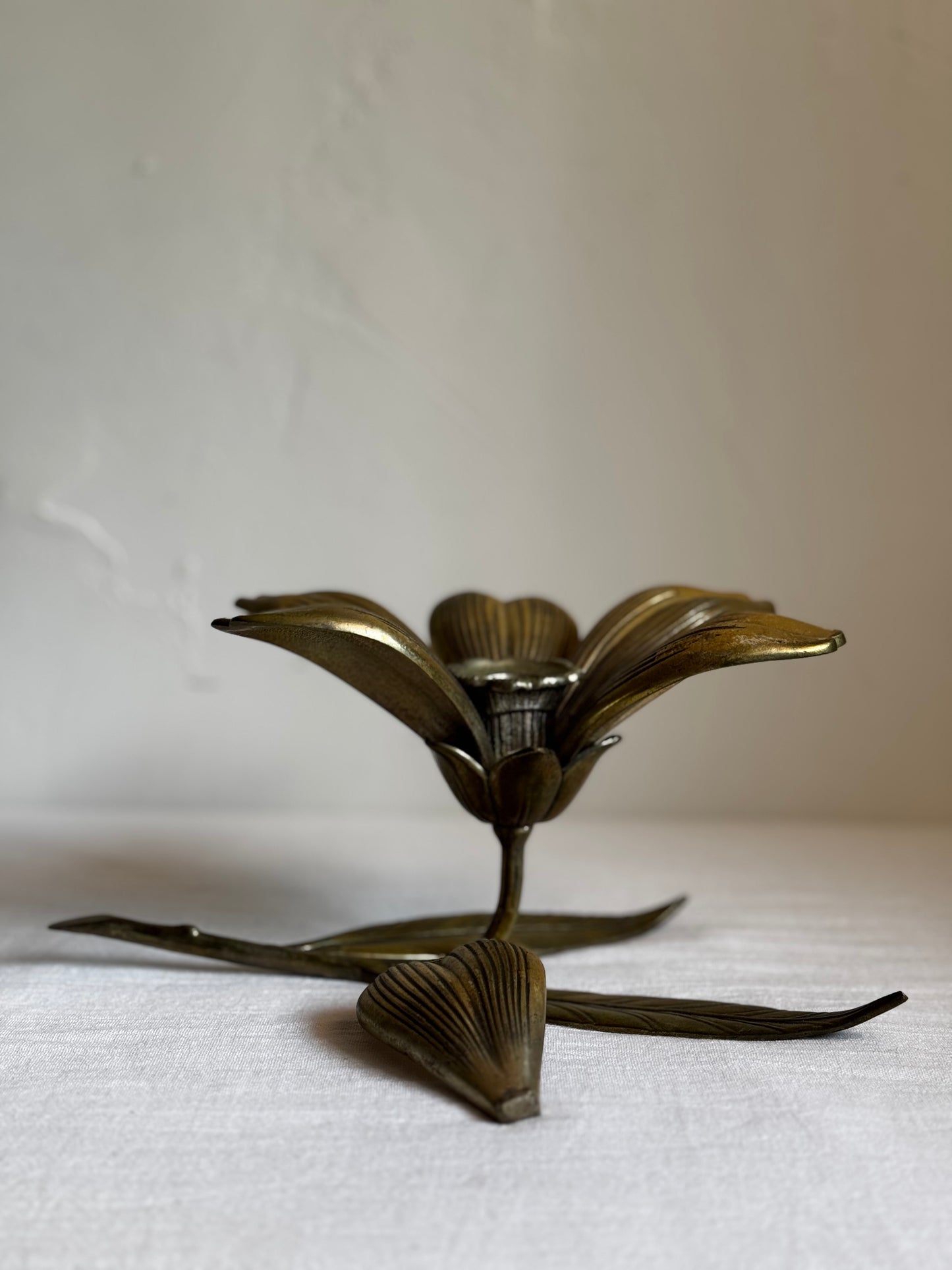 VINTAGE ITALIAN BRASS LOTUS FLOWER CANDLE HOLDER