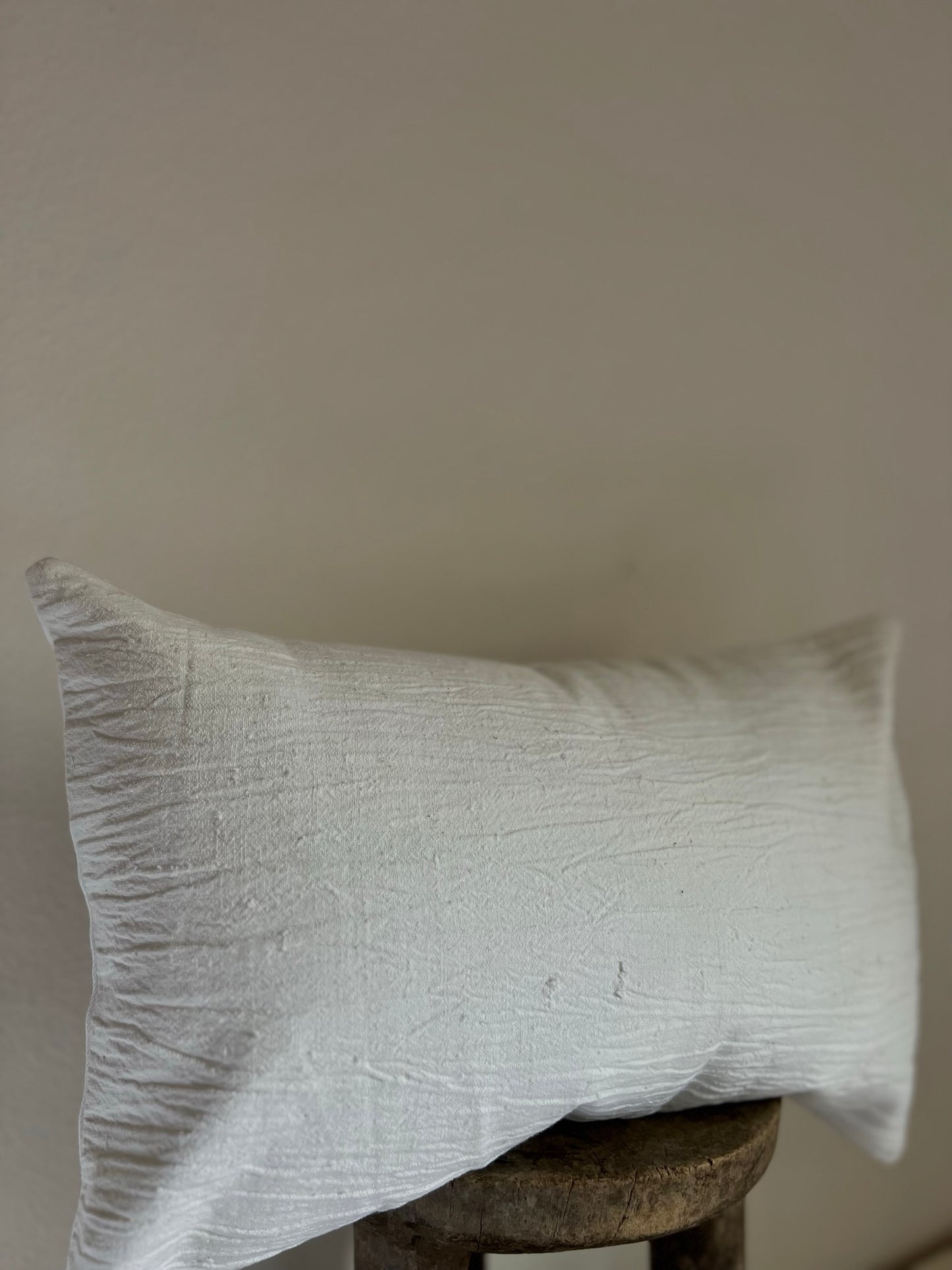 MONIK VINTAGE PILLOW COVER 12x17