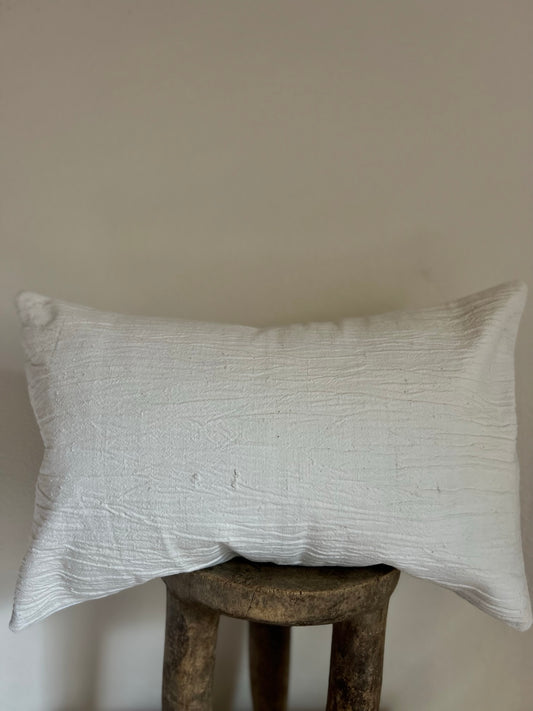 MONIK VINTAGE PILLOW COVER 12x17