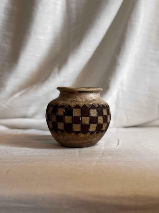 VINTAGE ARGENTINIAN POTTERY VASE